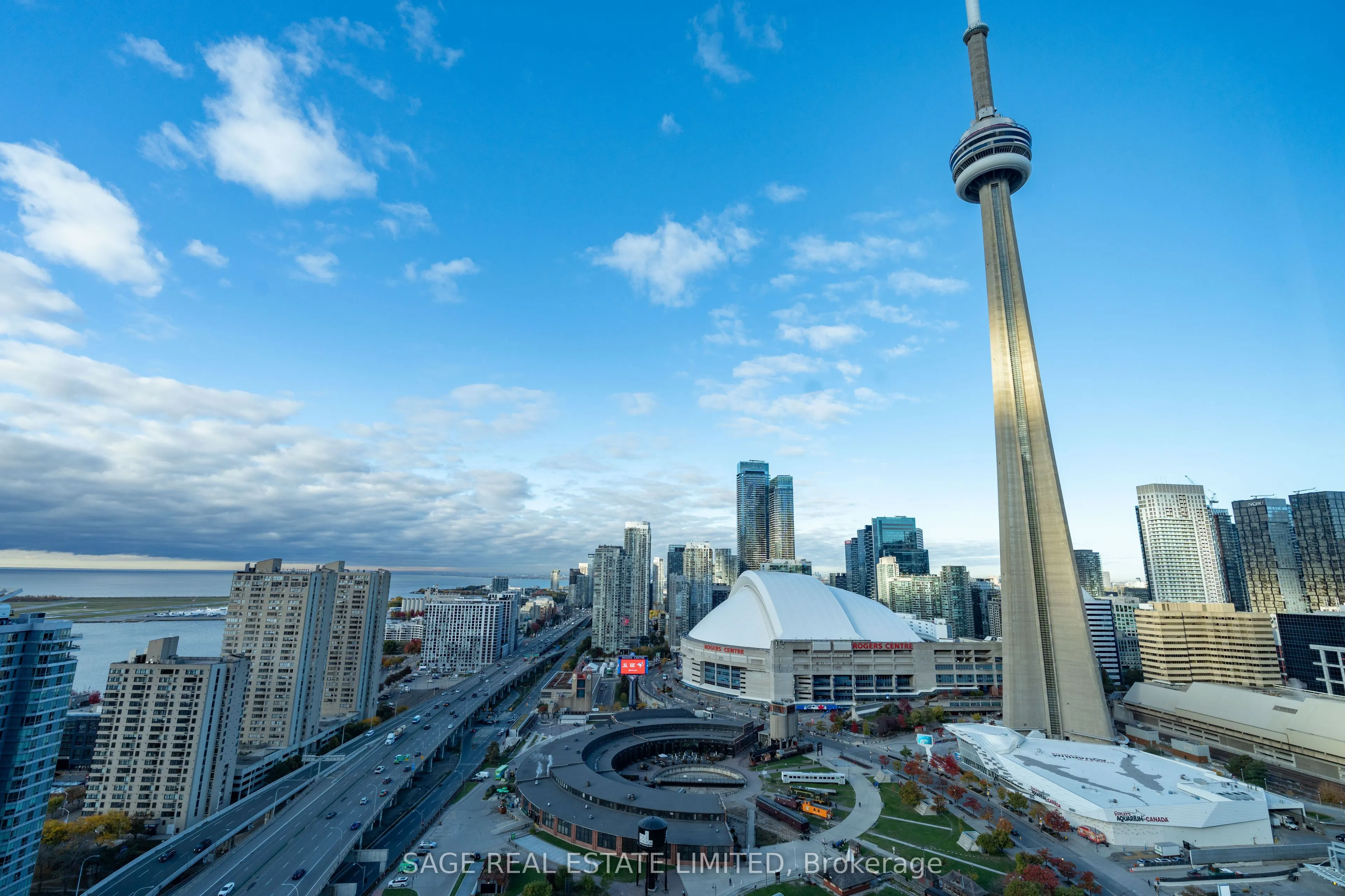 19 Grand Trunk Crescent, #3712