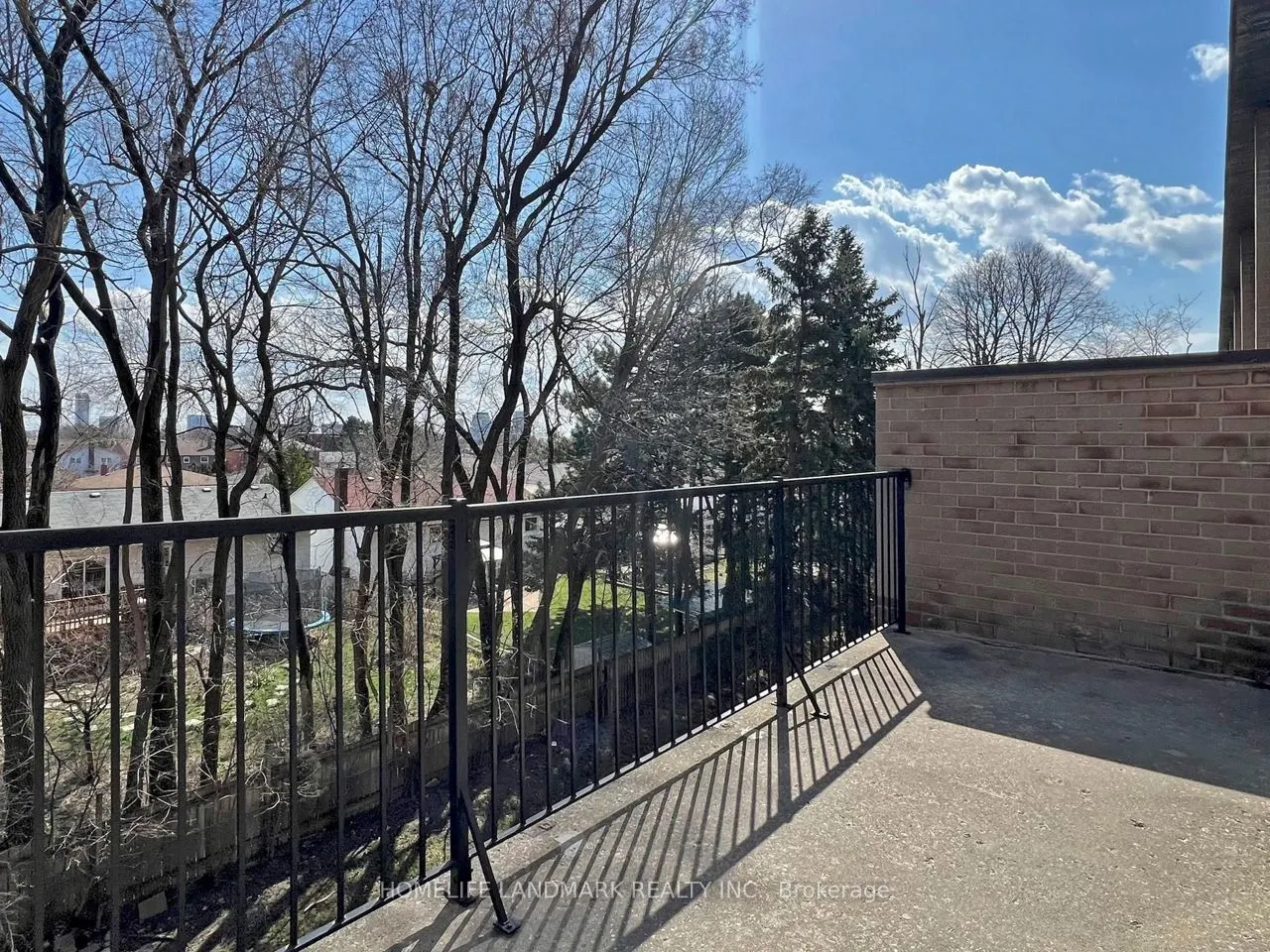 165 Cherokee Boulevard, #290