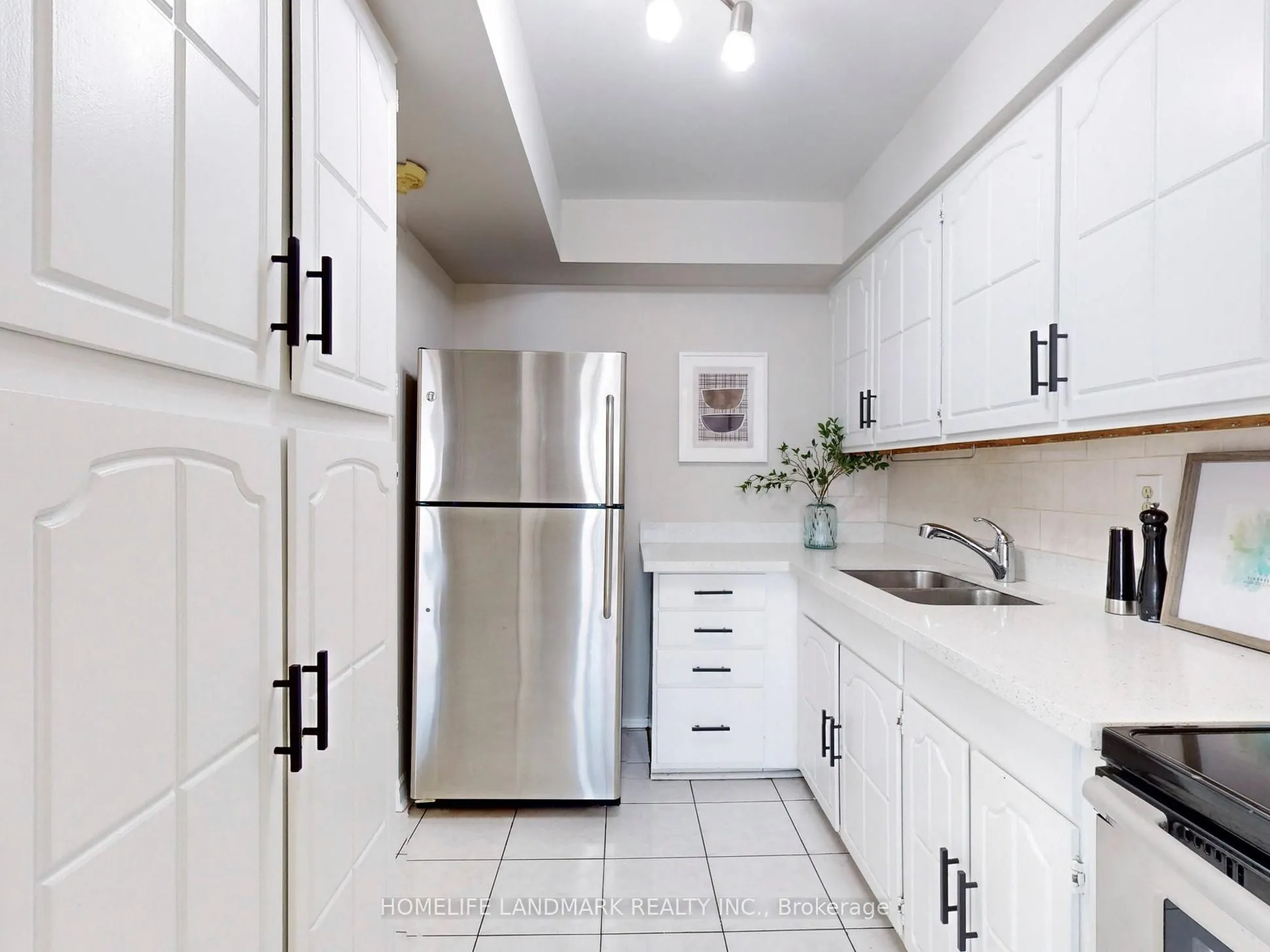 165 Cherokee Boulevard, #290