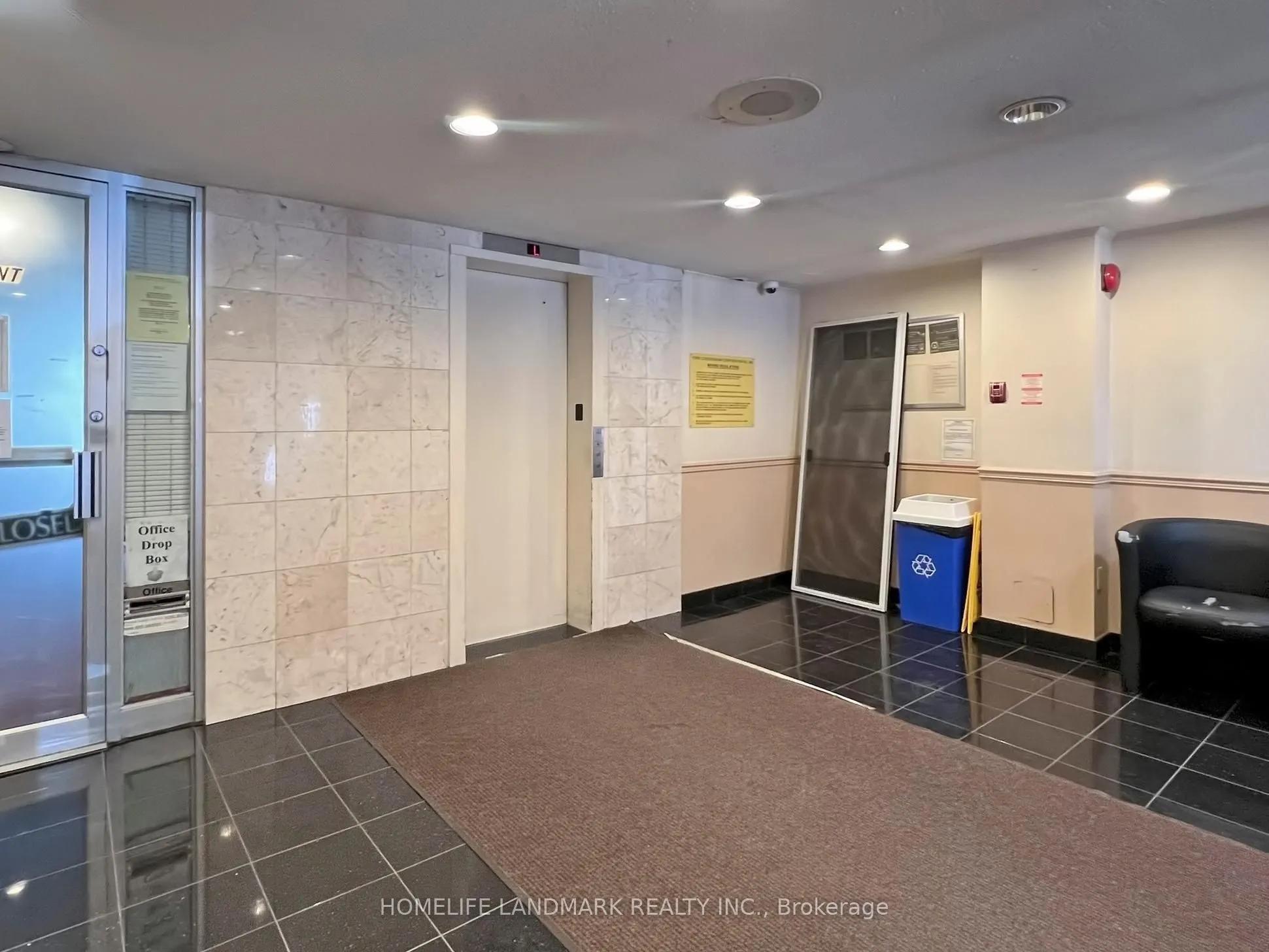 165 Cherokee Boulevard, #290