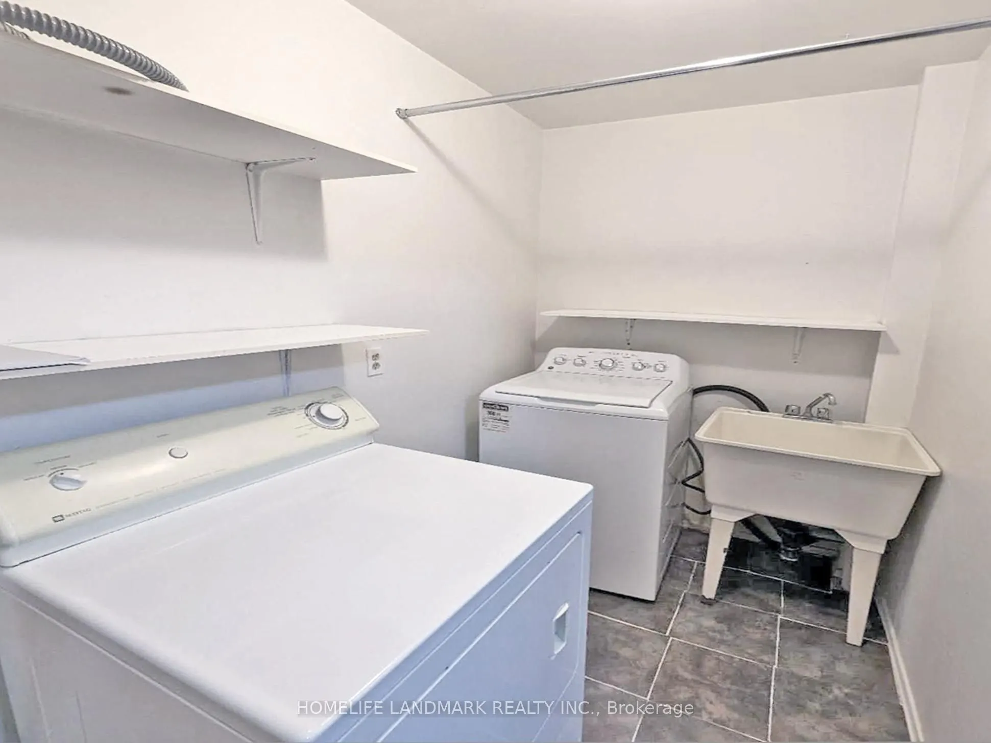 165 Cherokee Boulevard, #290