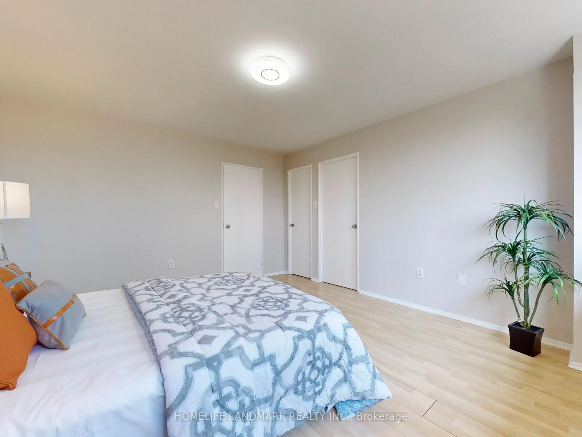 165 Cherokee Boulevard, #290