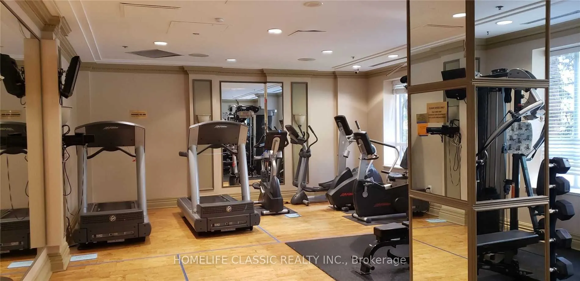 18 Sommerset Way, #502