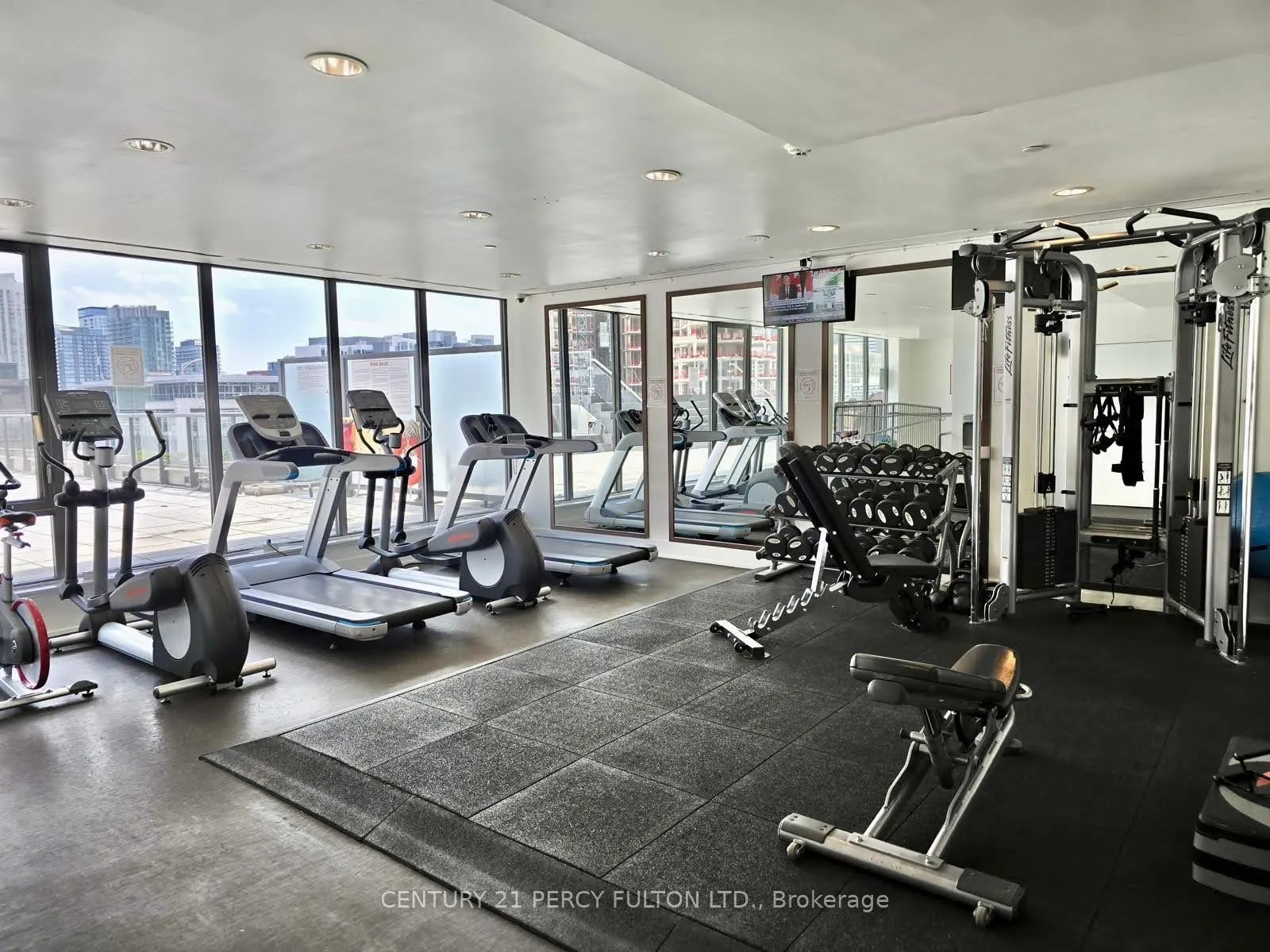 560 King Street W, #213