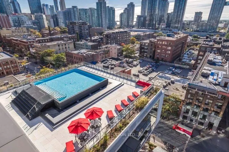 560 King Street W, #213