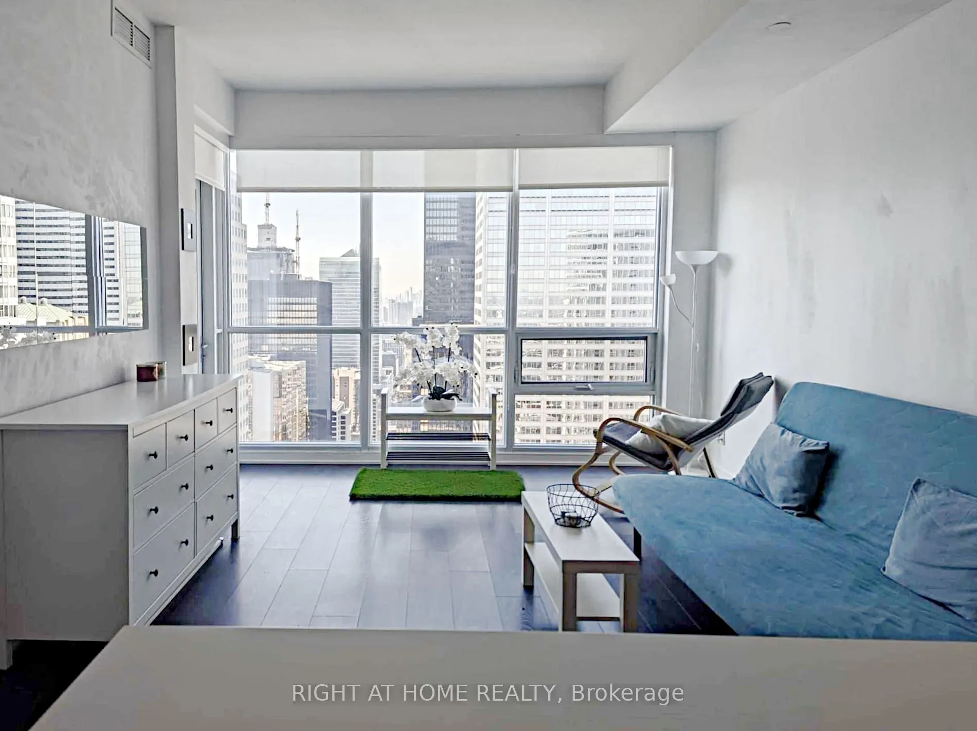 88 Scott Street, #4707