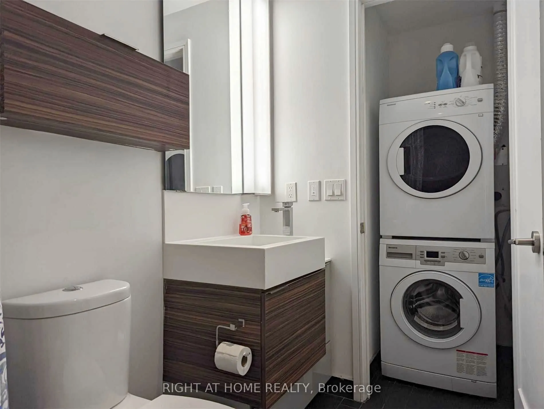 88 Scott Street, #4707