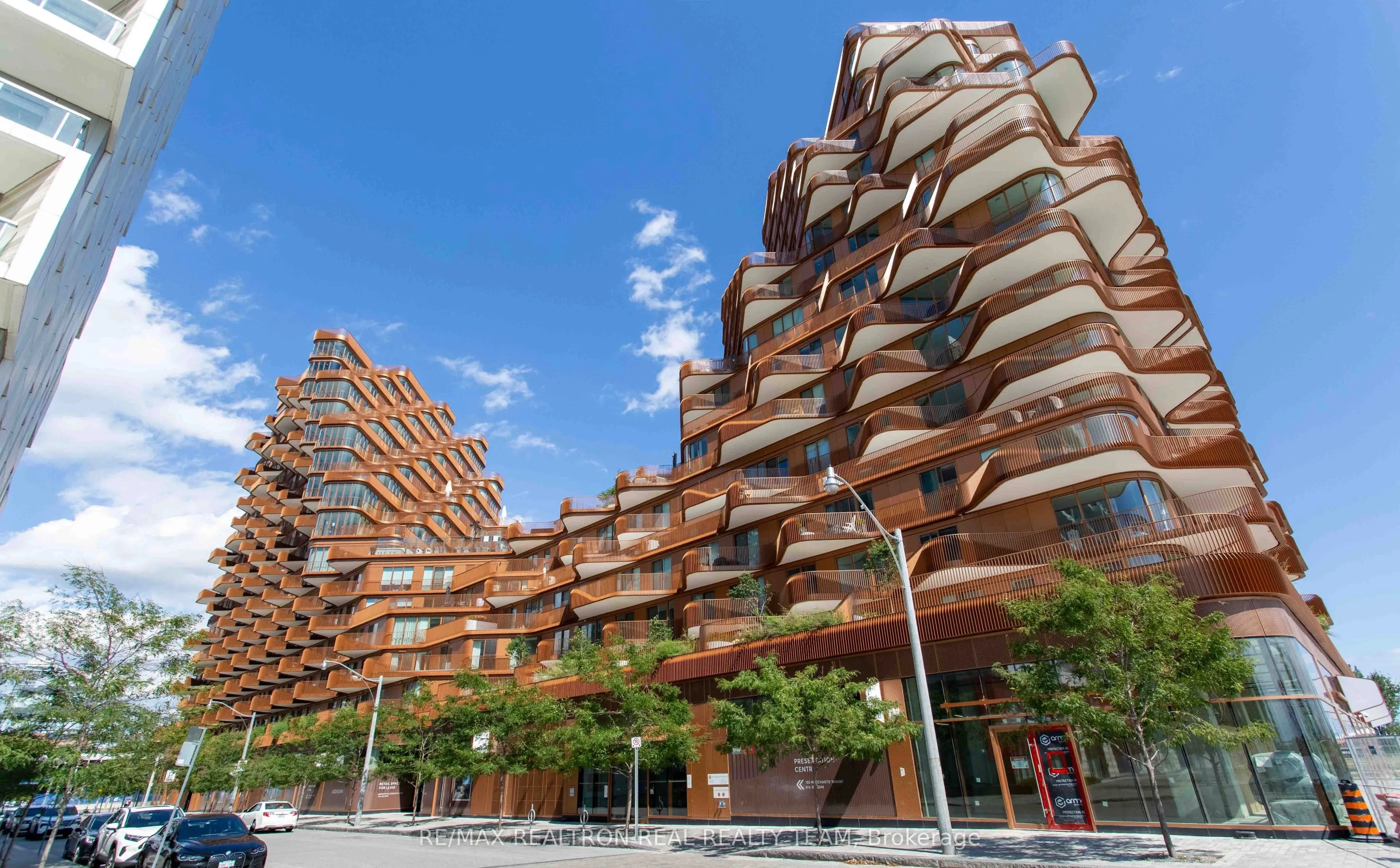 155 Merchants' Wharf, #931