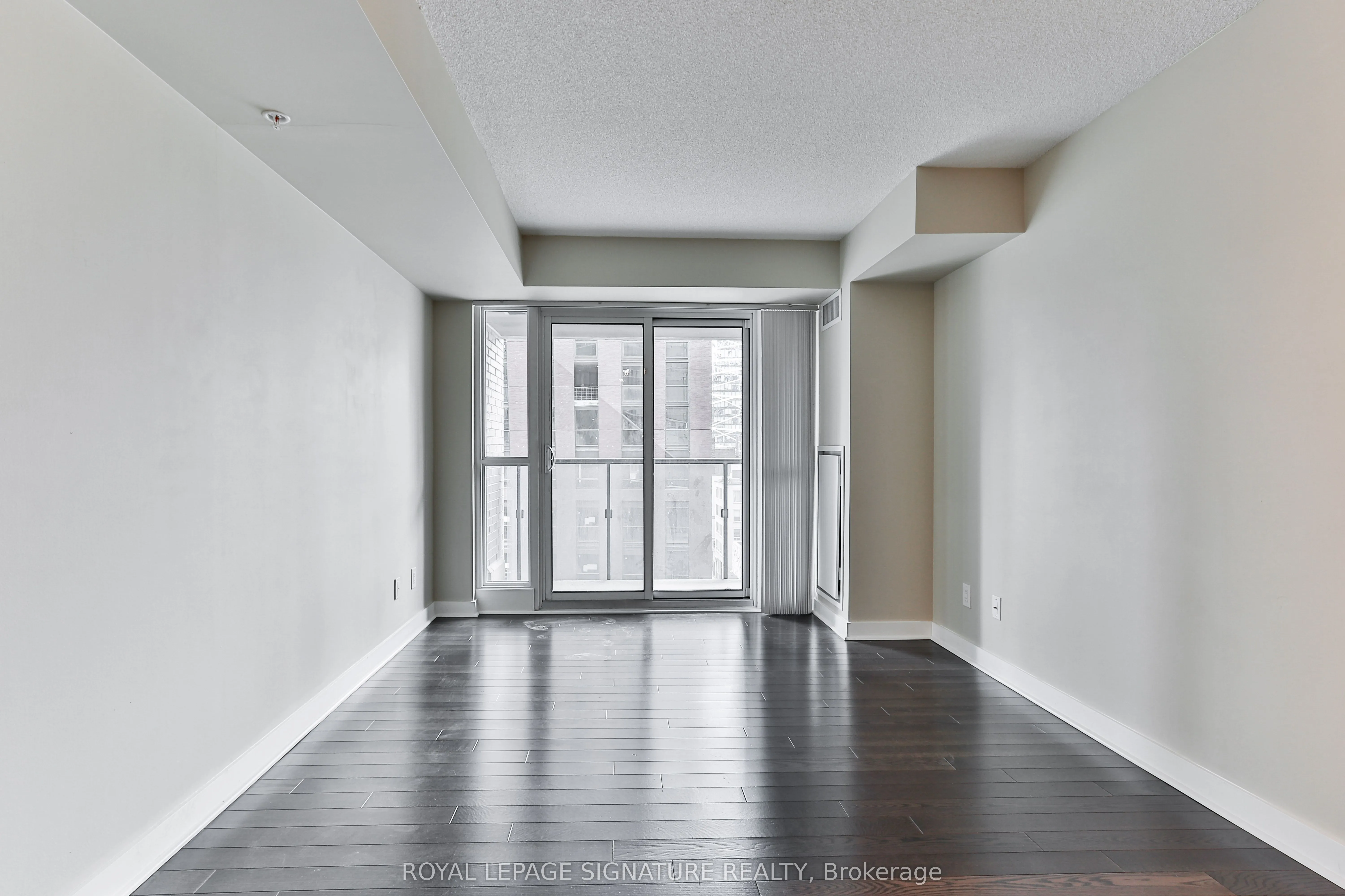 295 Adelaide Street W, #812