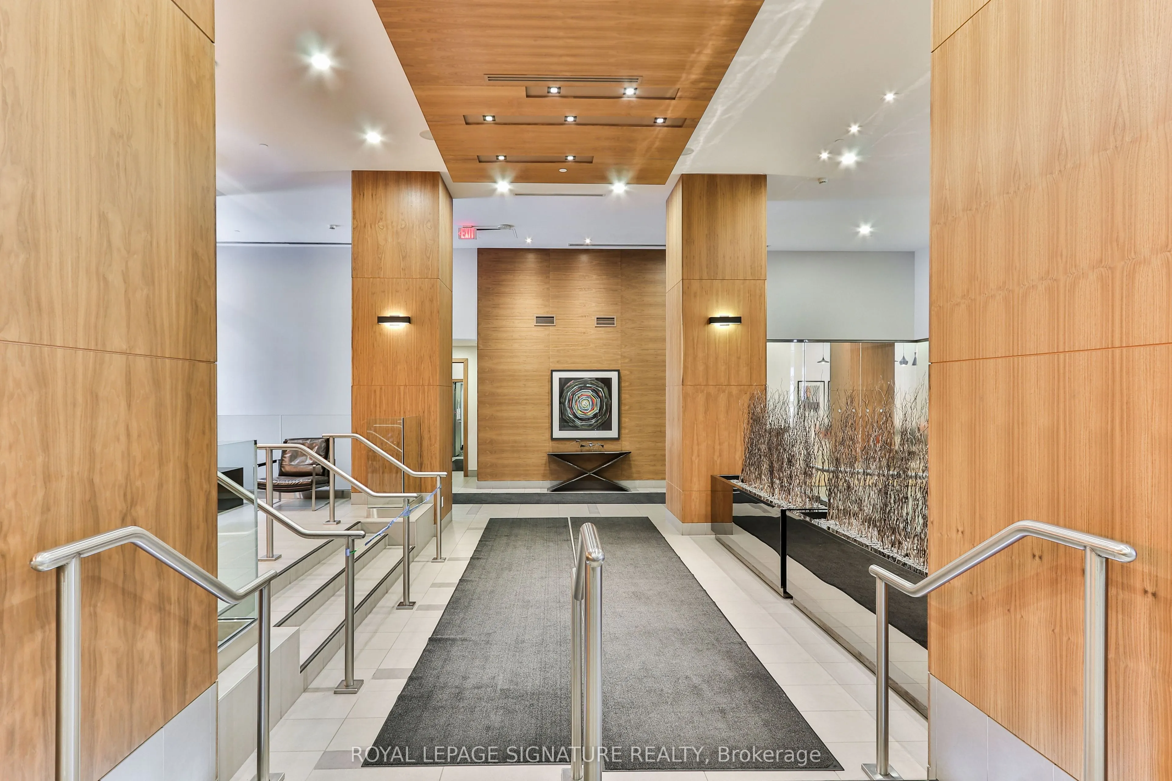 295 Adelaide Street W, #812