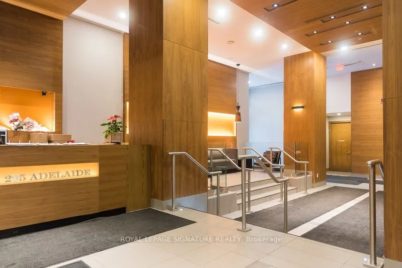 295 Adelaide Street W, #812