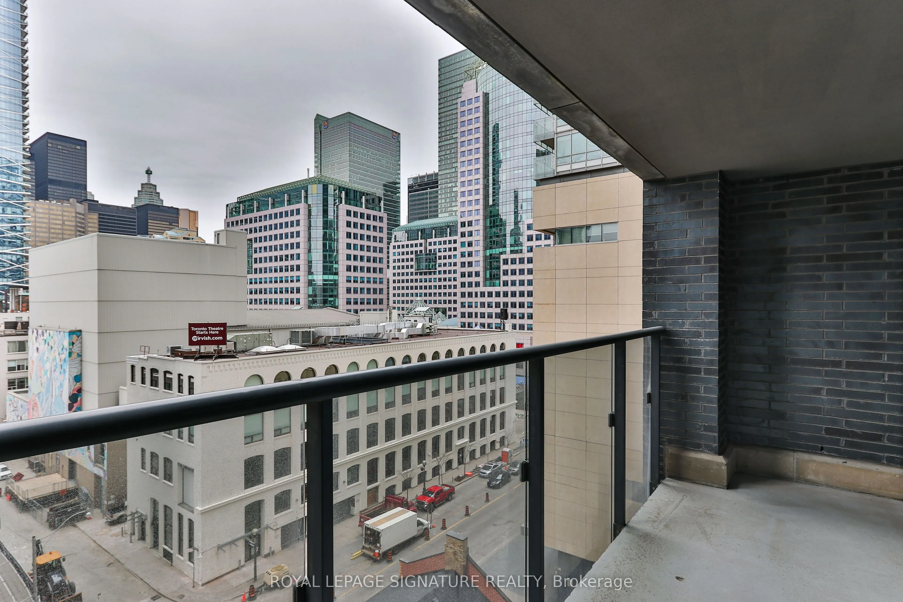 295 Adelaide Street W, #812