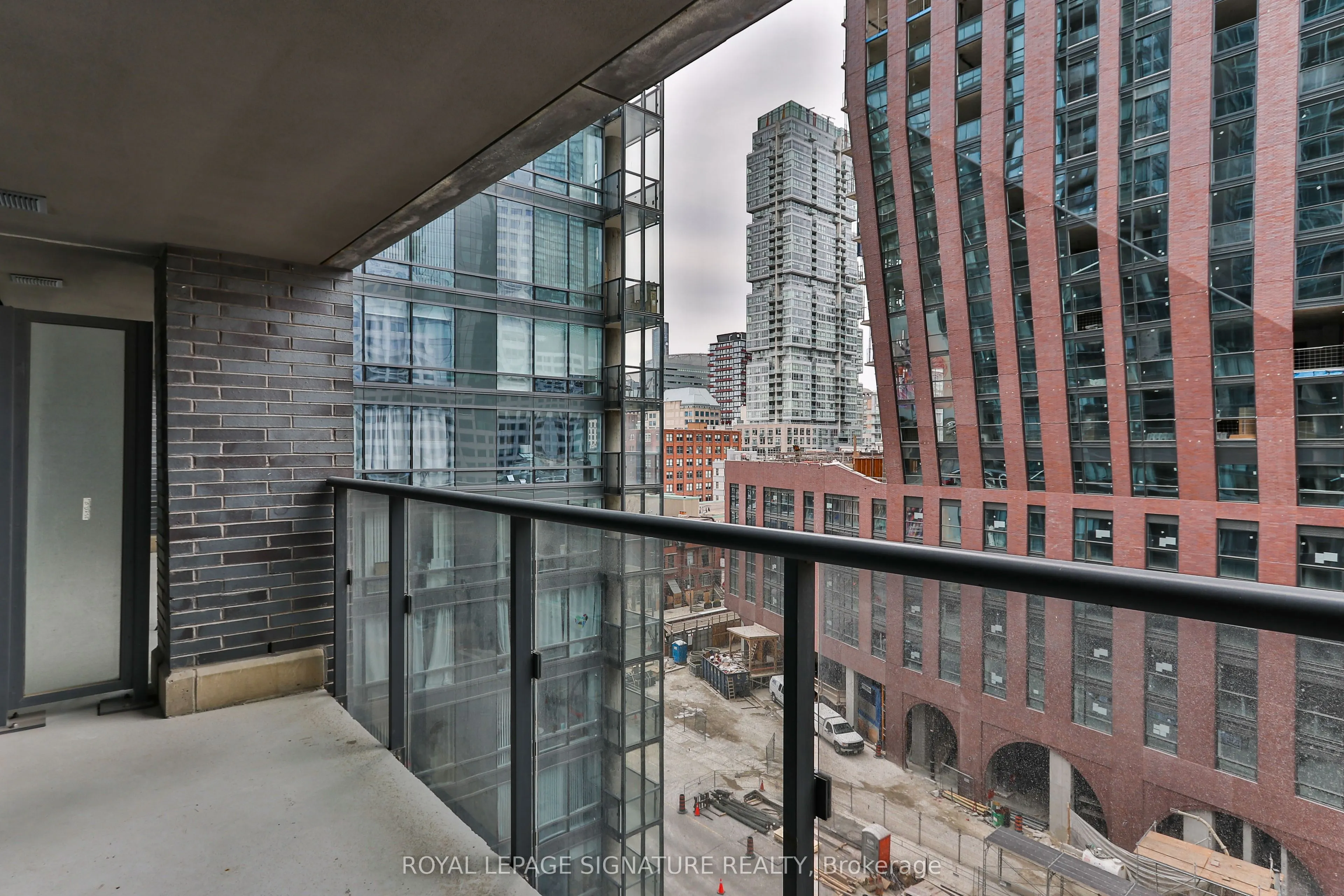 295 Adelaide Street W, #812
