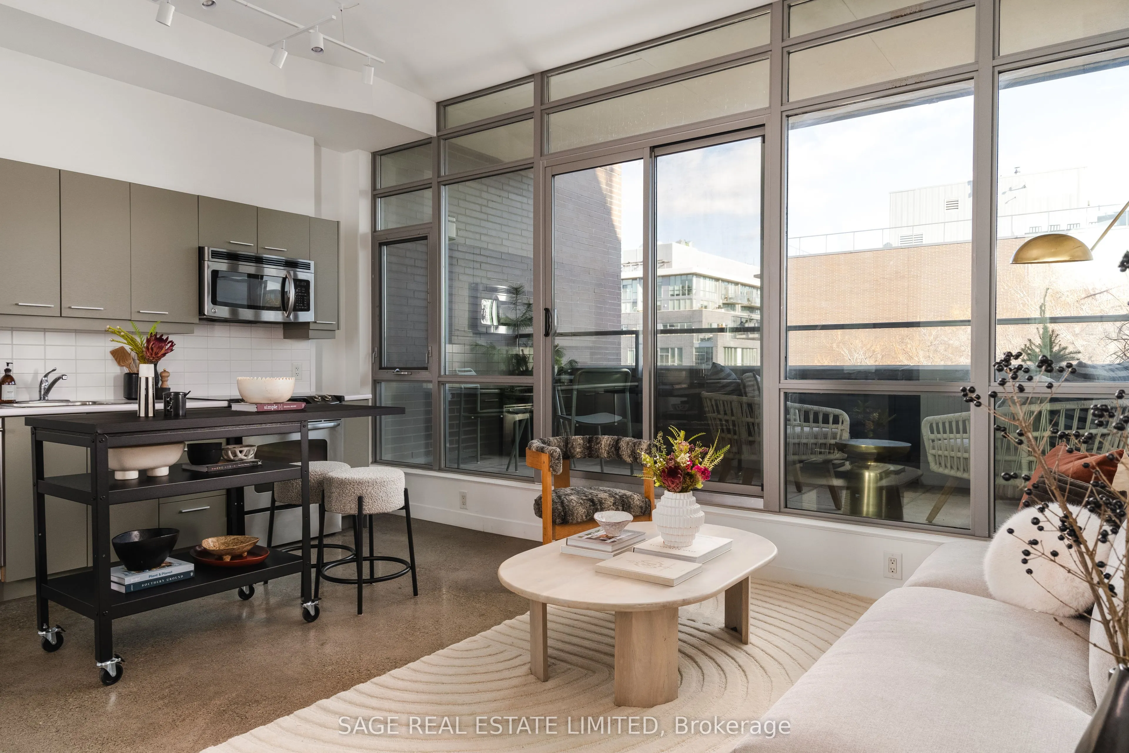 549 King Street E, #502