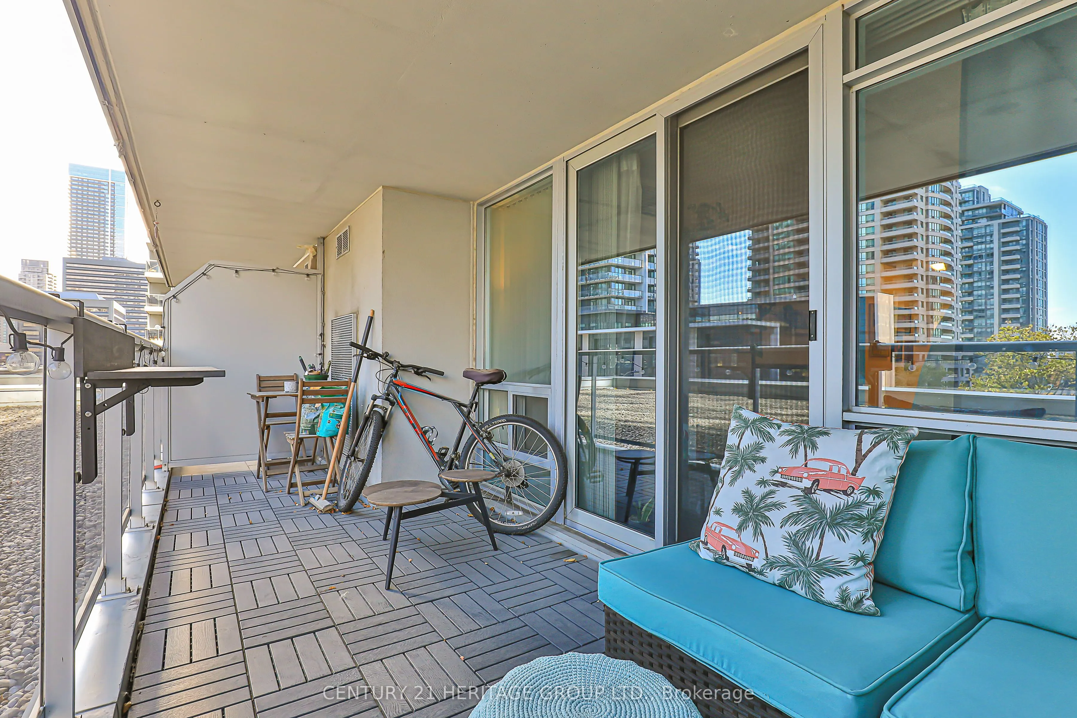 4978 Yonge Street, #501