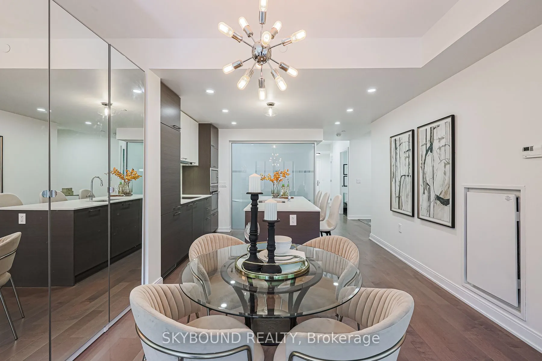 55 Front Street E, #323