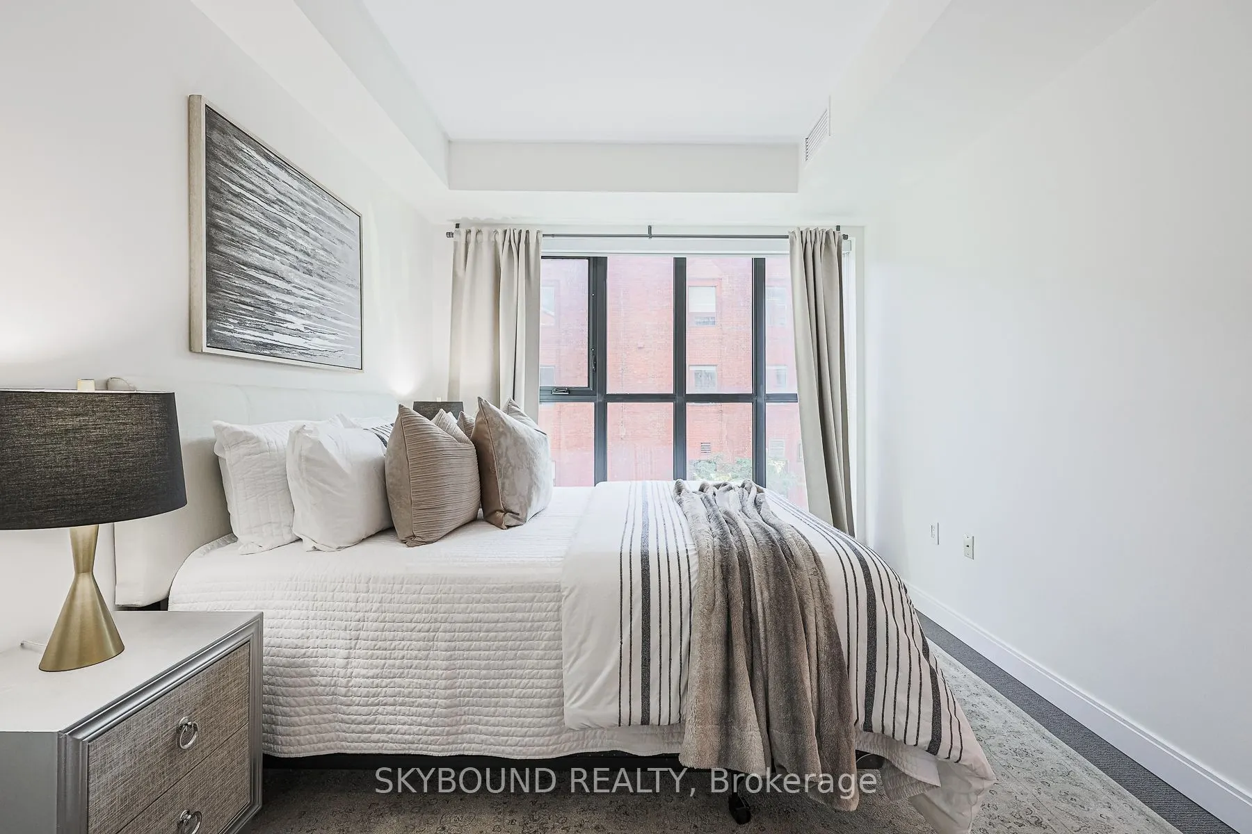 55 Front Street E, #323