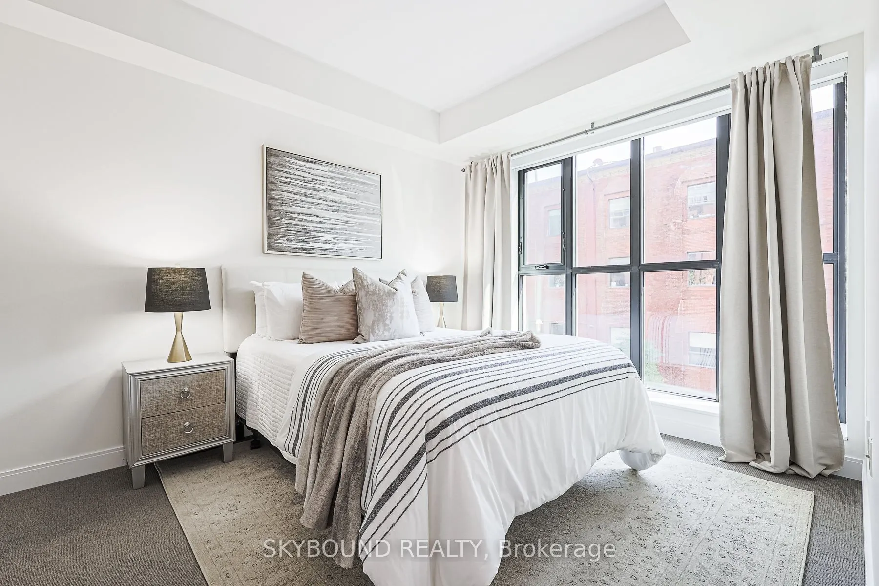 55 Front Street E, #323