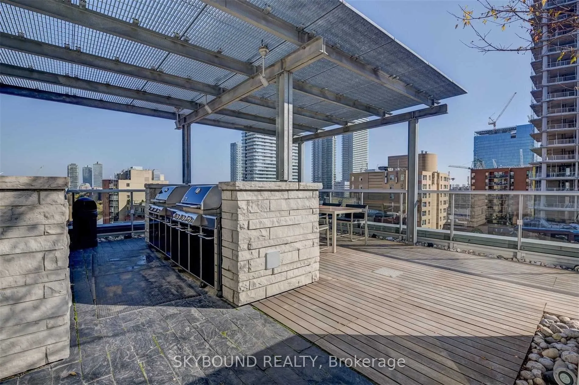 55 Front Street E, #323