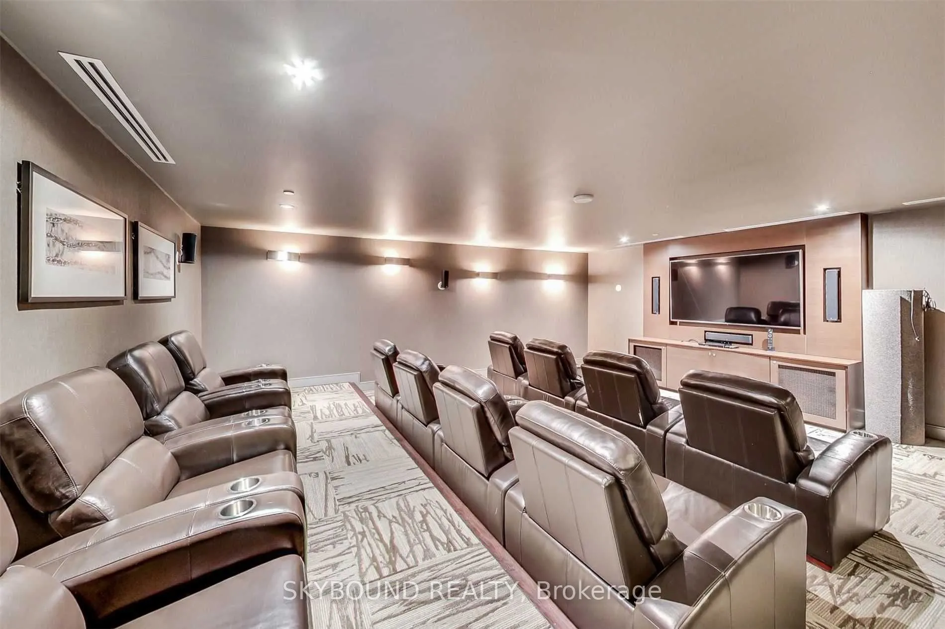 55 Front Street E, #323