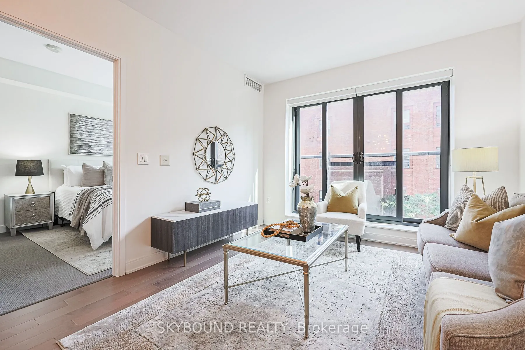 55 Front Street E, #323