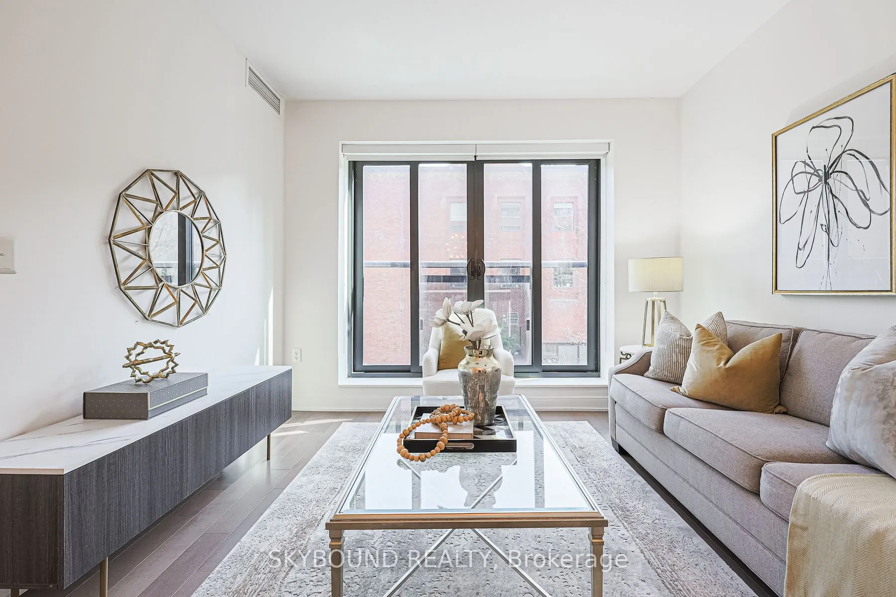 55 Front Street E, #323