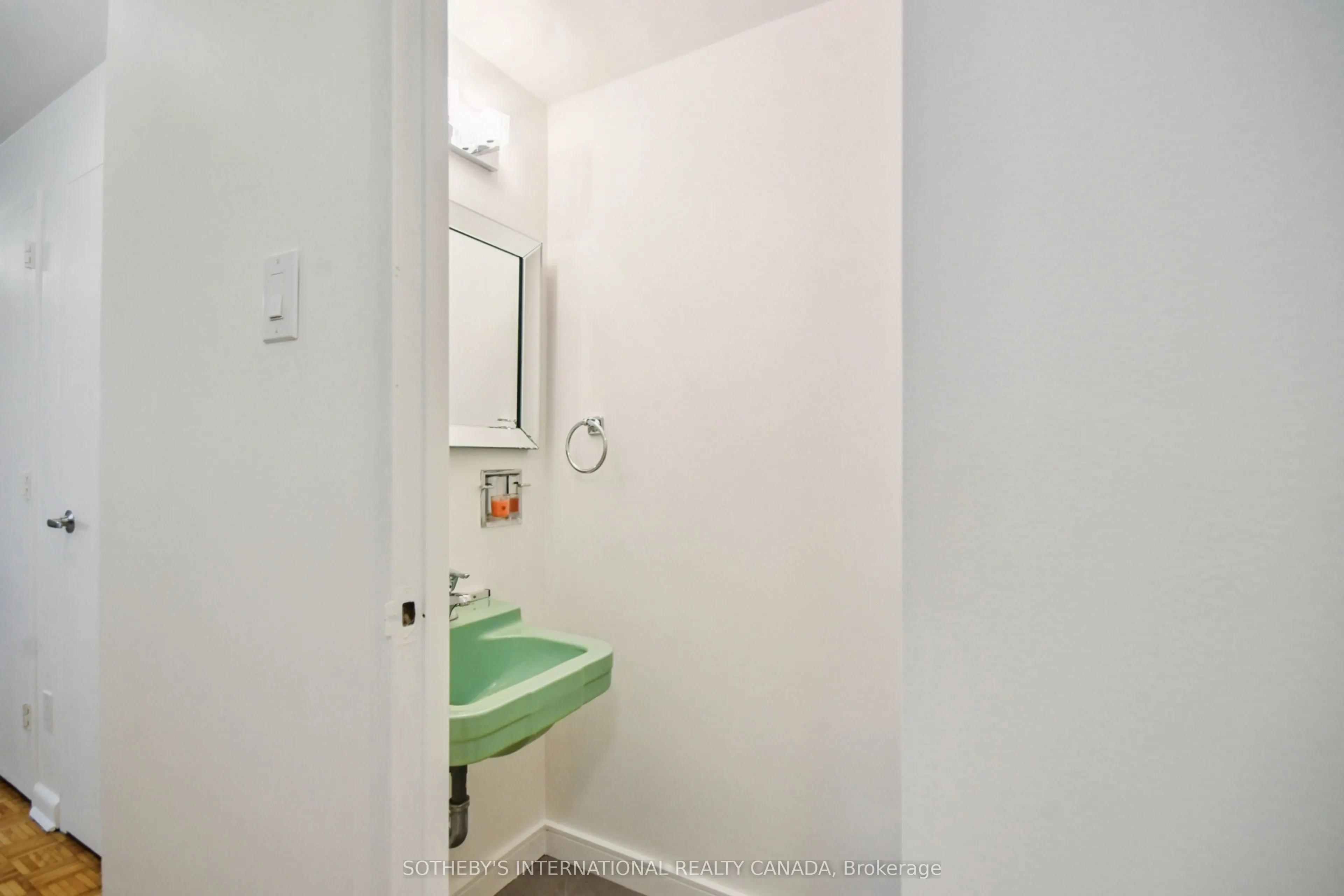 120 Rosedale Valley Road #512