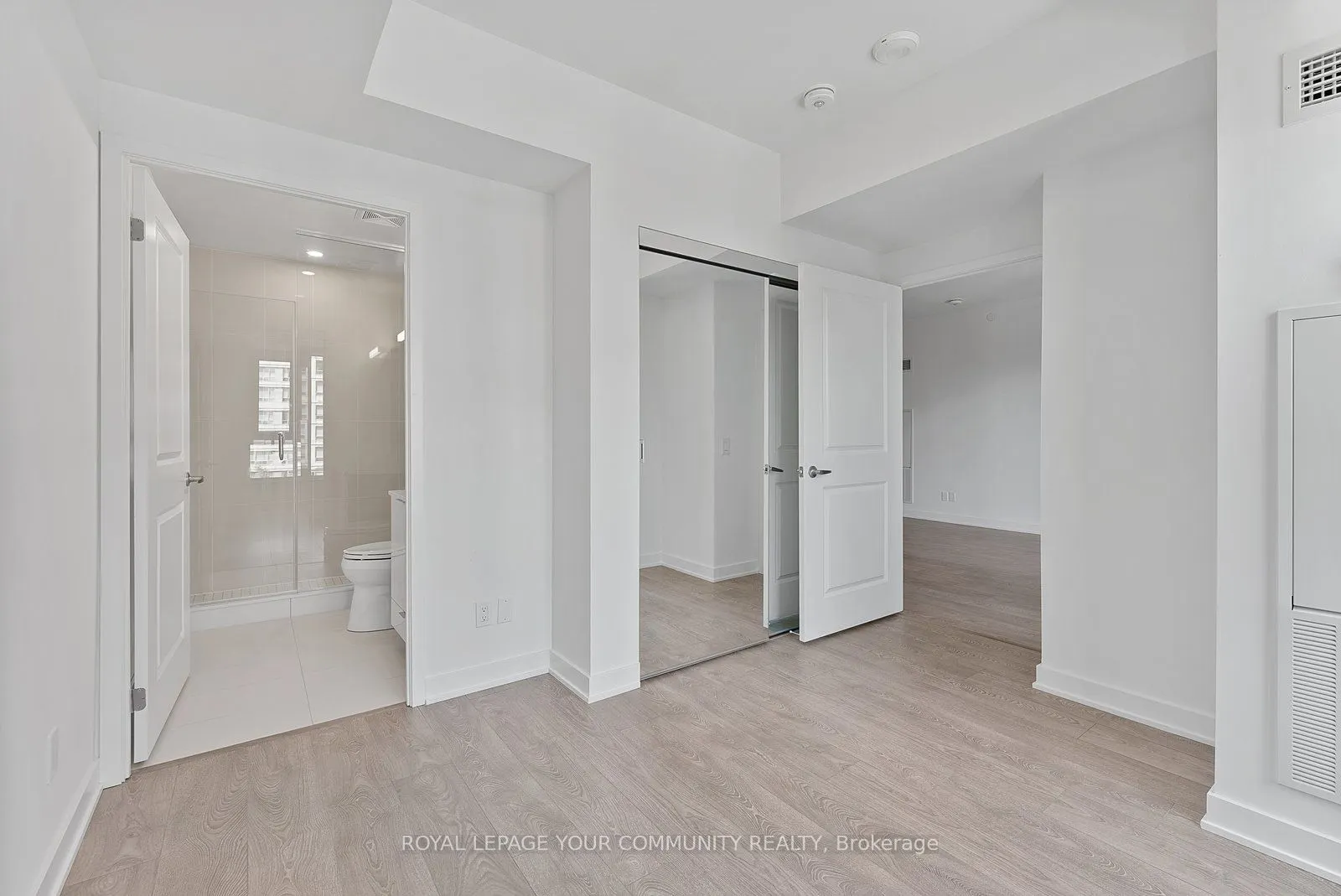 543 Richmond Street W, #515