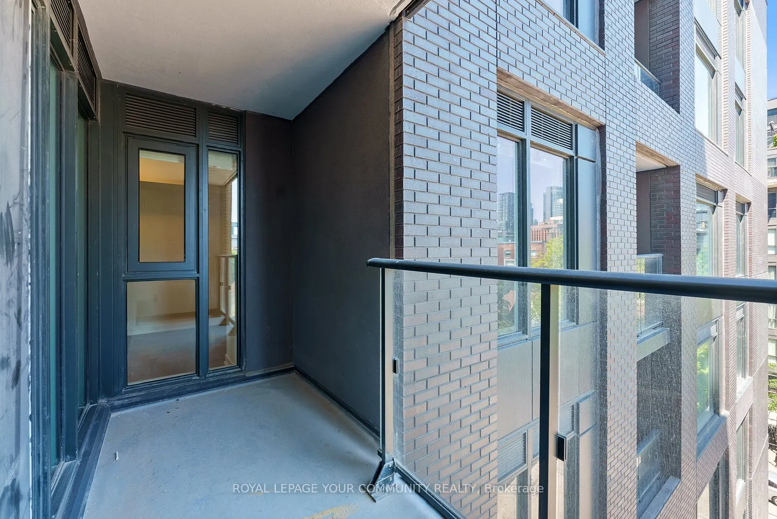 543 Richmond Street W, #515