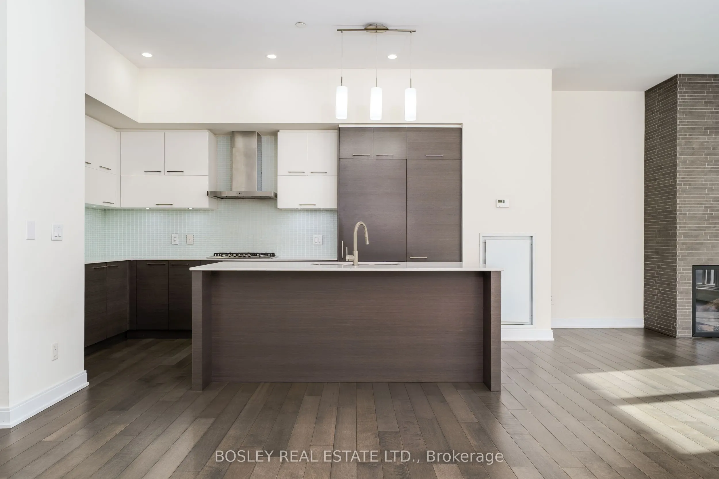 55 Front Street E, #PH1203