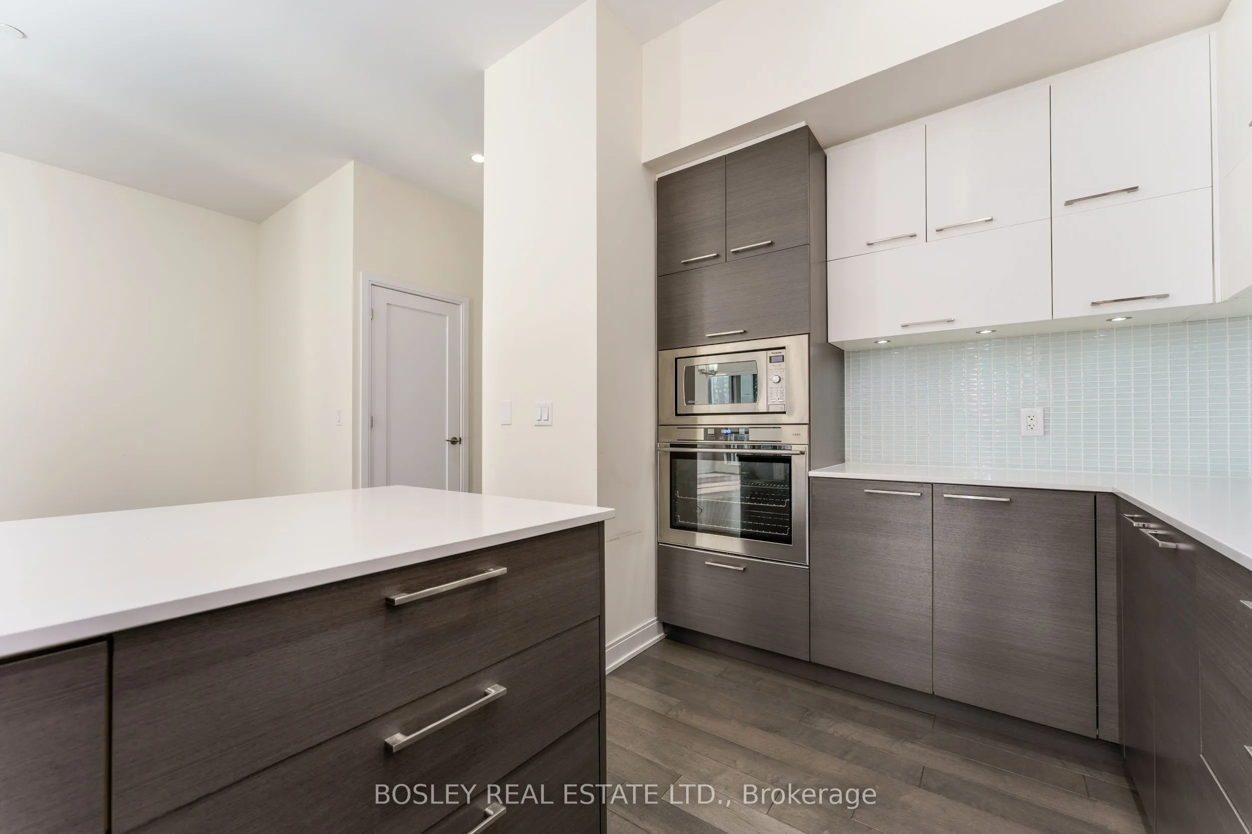 55 Front Street E, #PH1203