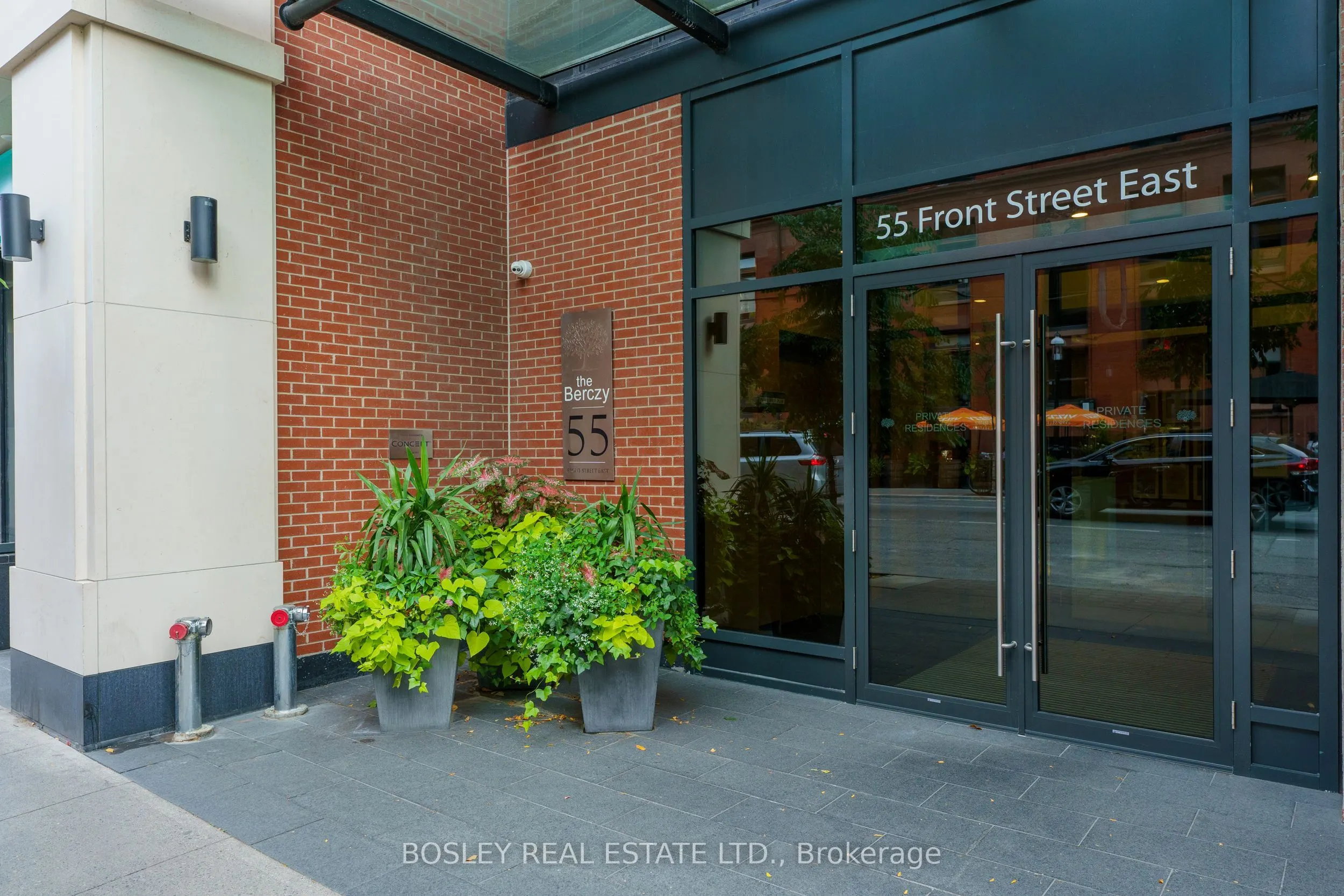 55 Front Street E, #PH1203