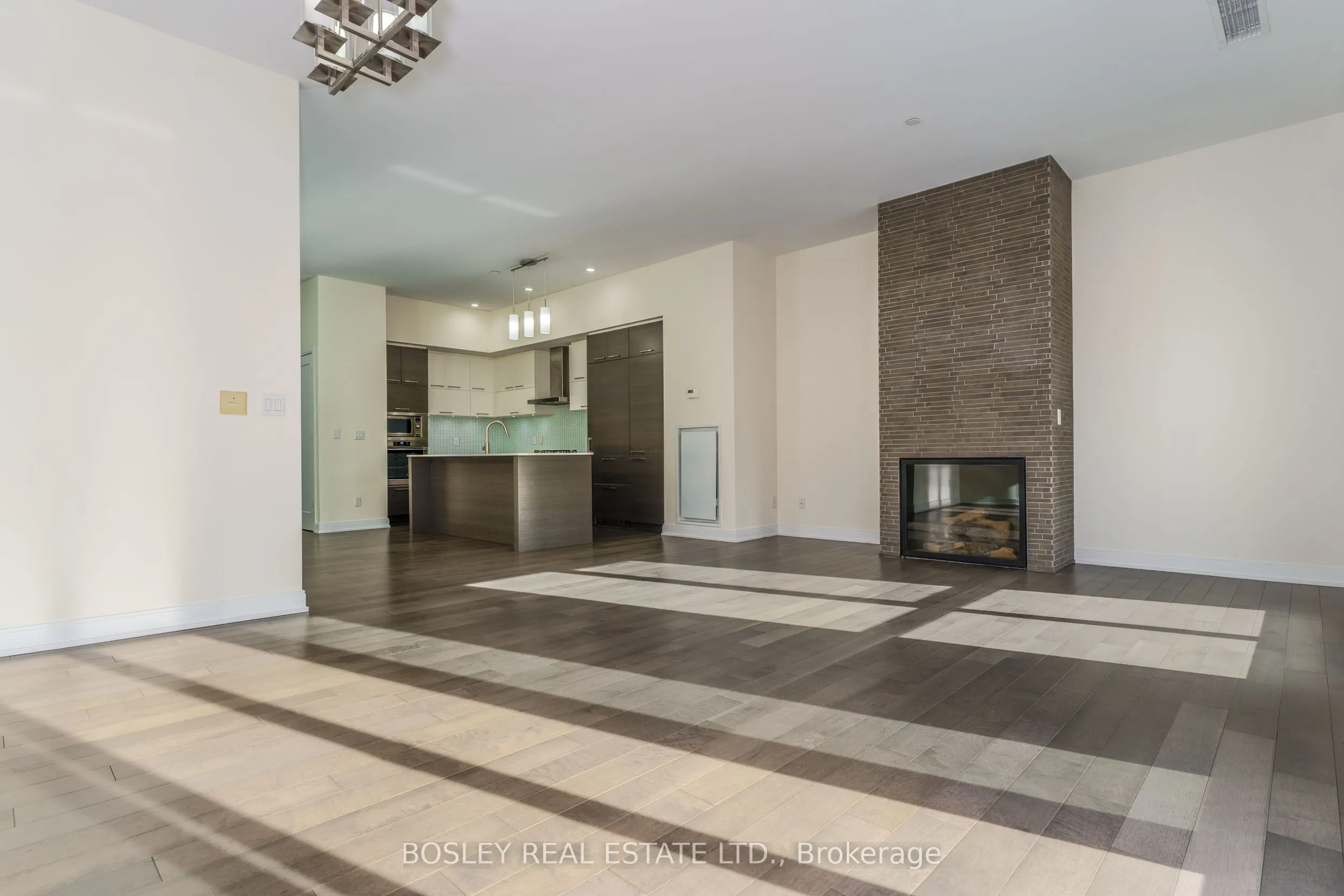 55 Front Street E, #PH1203