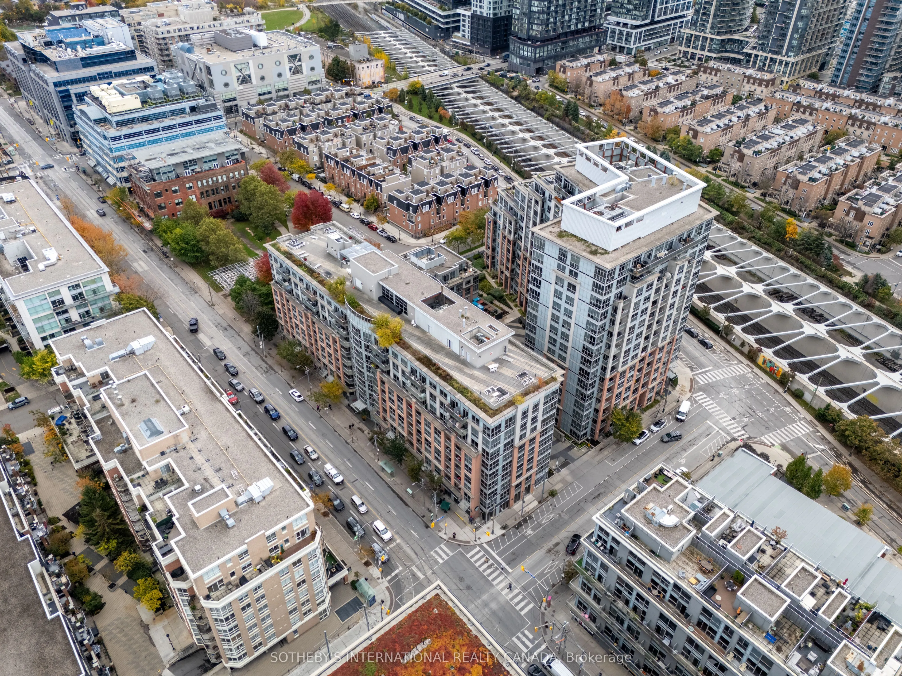 1005 King Street W, #810