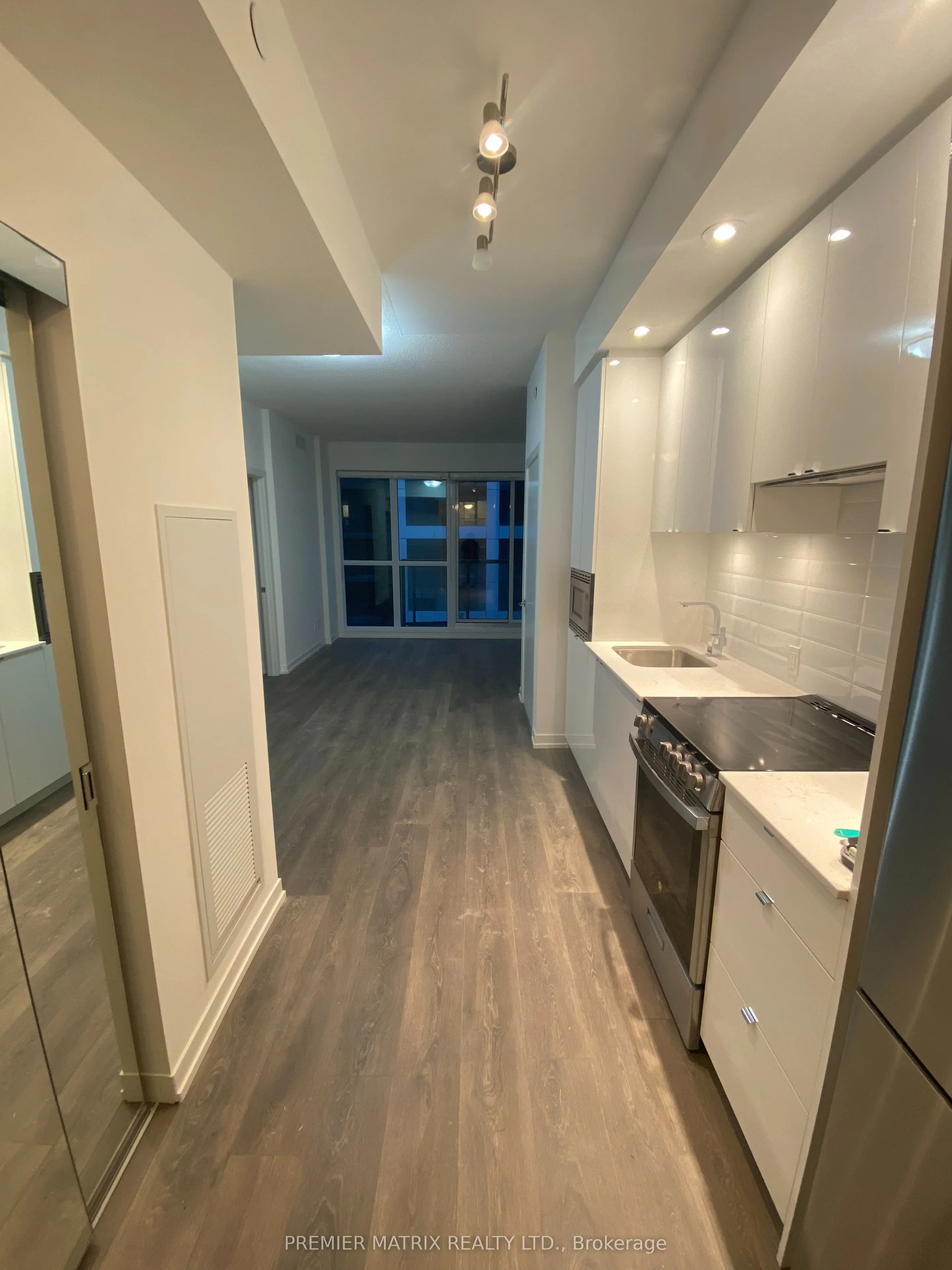 49 East Liberty Street, #1911