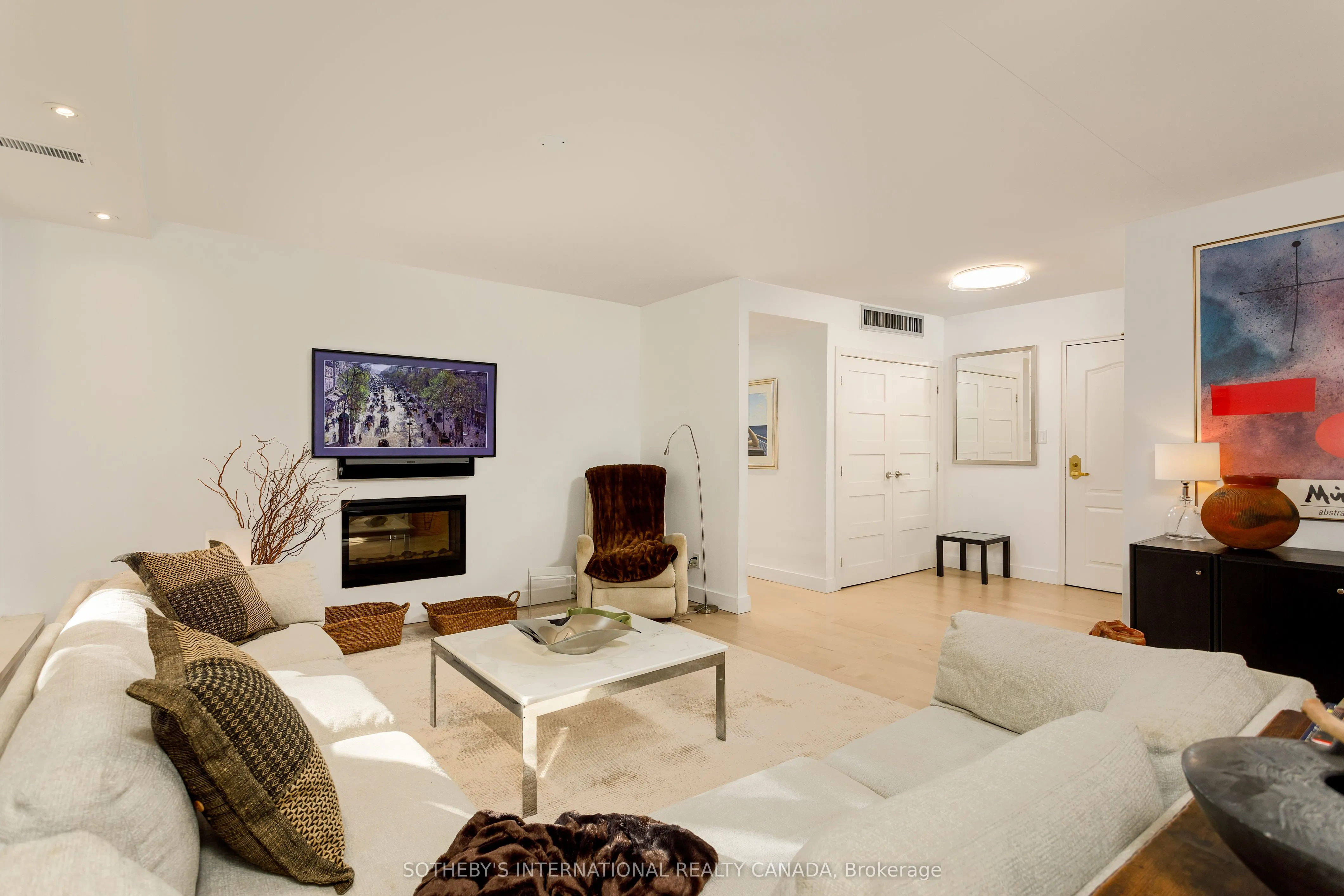 21 Dale Avenue, #506