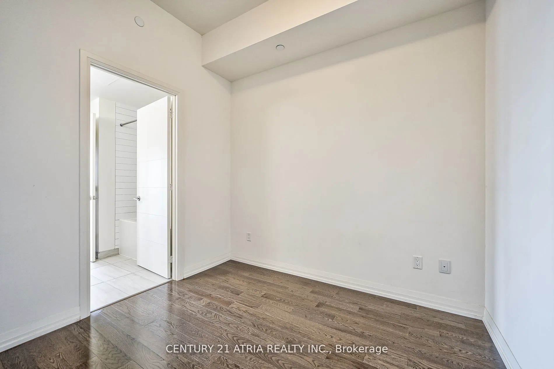 460 Adelaide Street E, #809