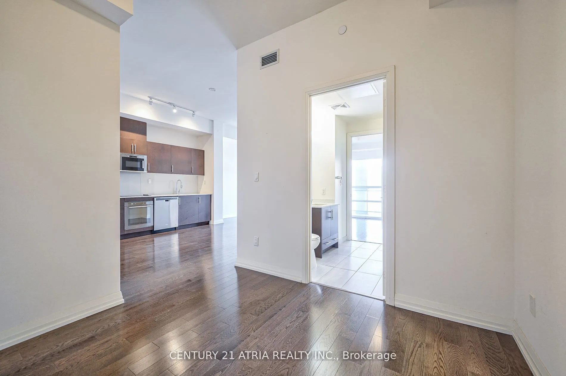 460 Adelaide Street E, #809