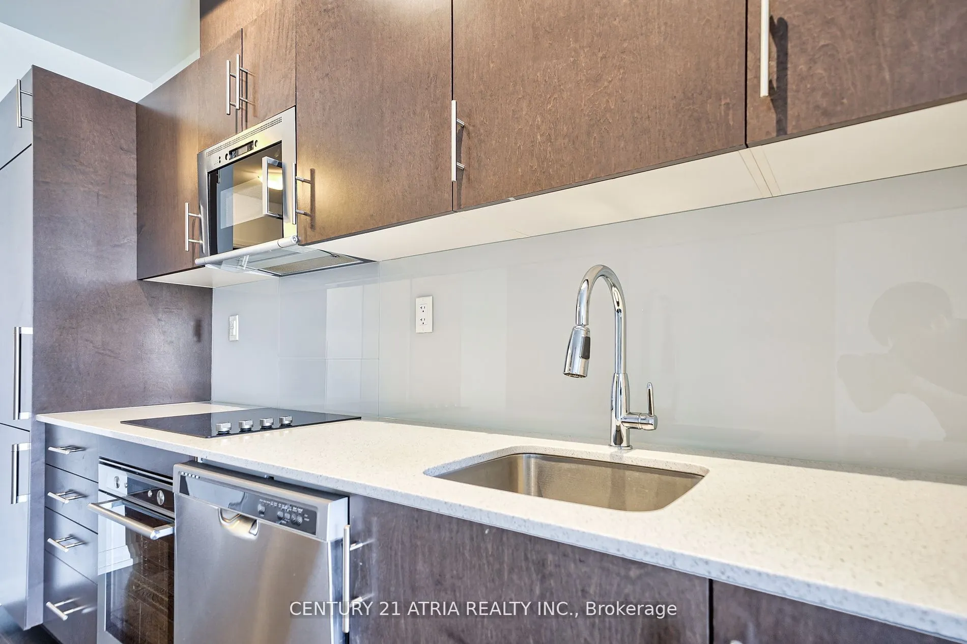 460 Adelaide Street E, #809