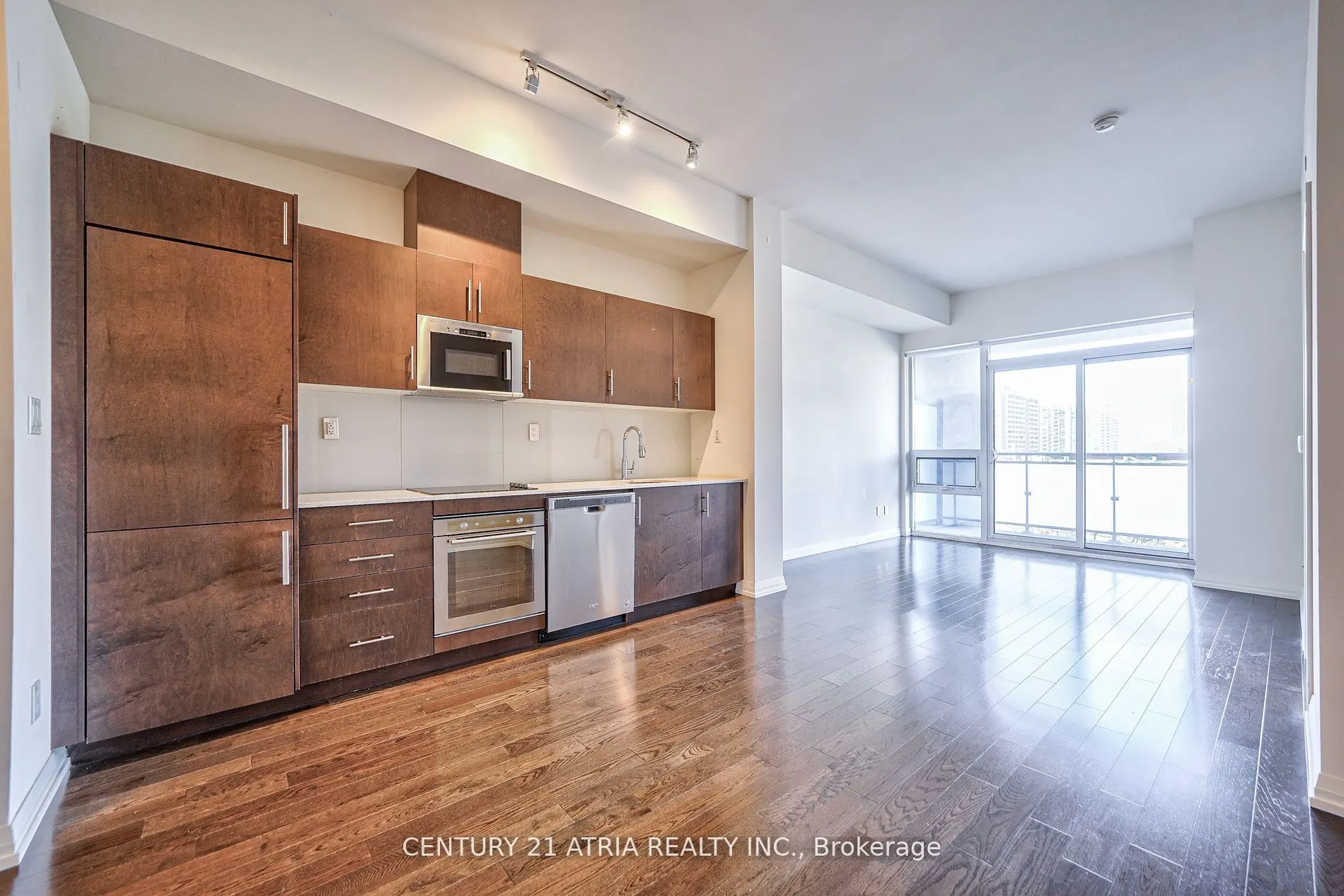 460 Adelaide Street E, #809