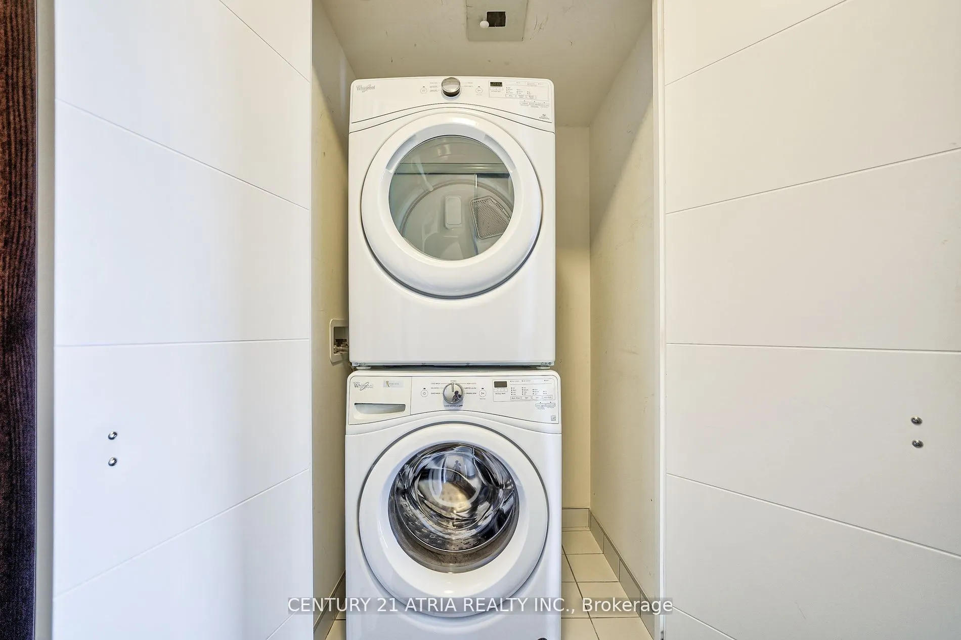 460 Adelaide Street E, #809