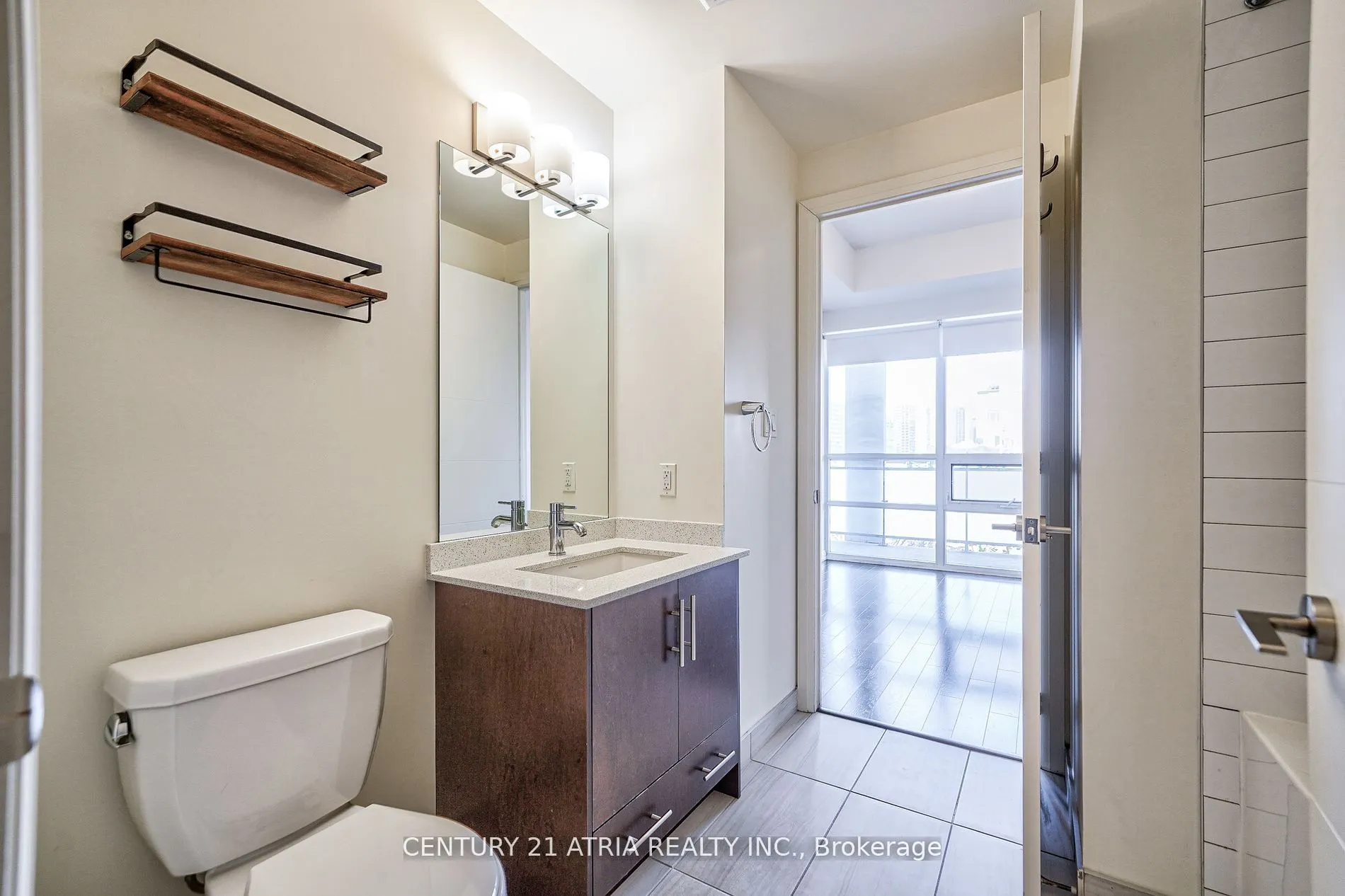 460 Adelaide Street E, #809