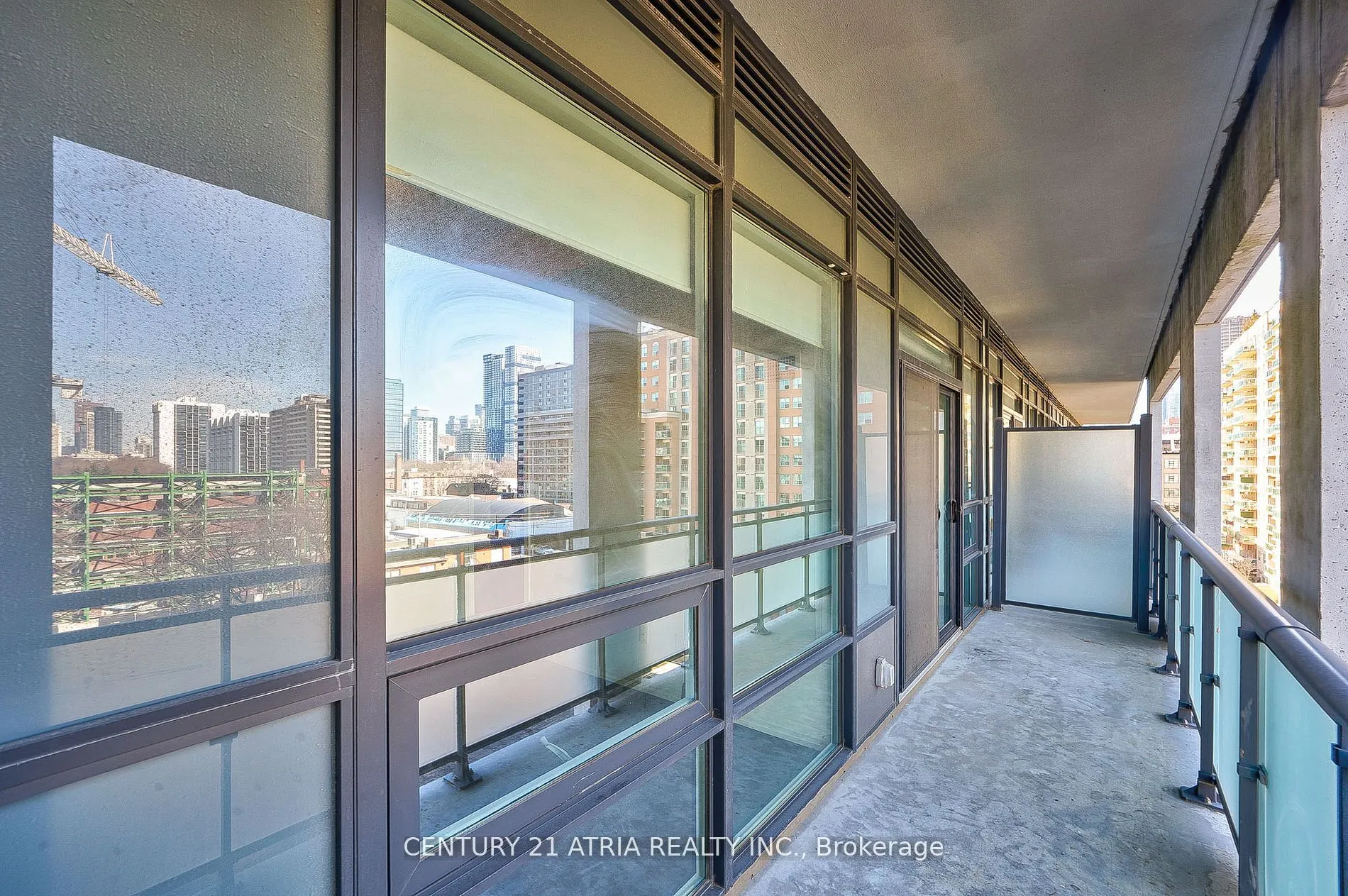 460 Adelaide Street E, #809