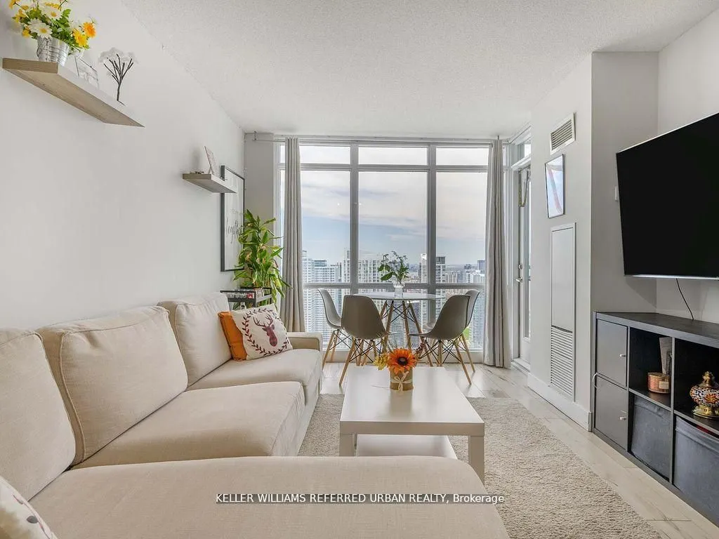 11 Brunel Court, #4702