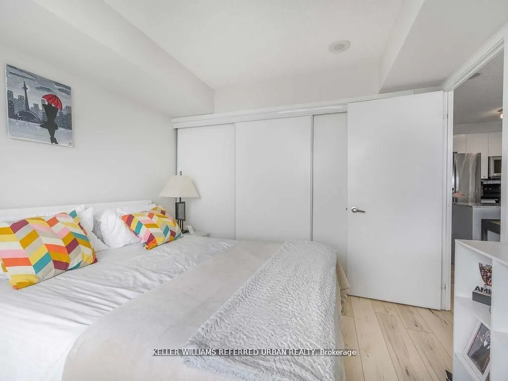 11 Brunel Court, #4702