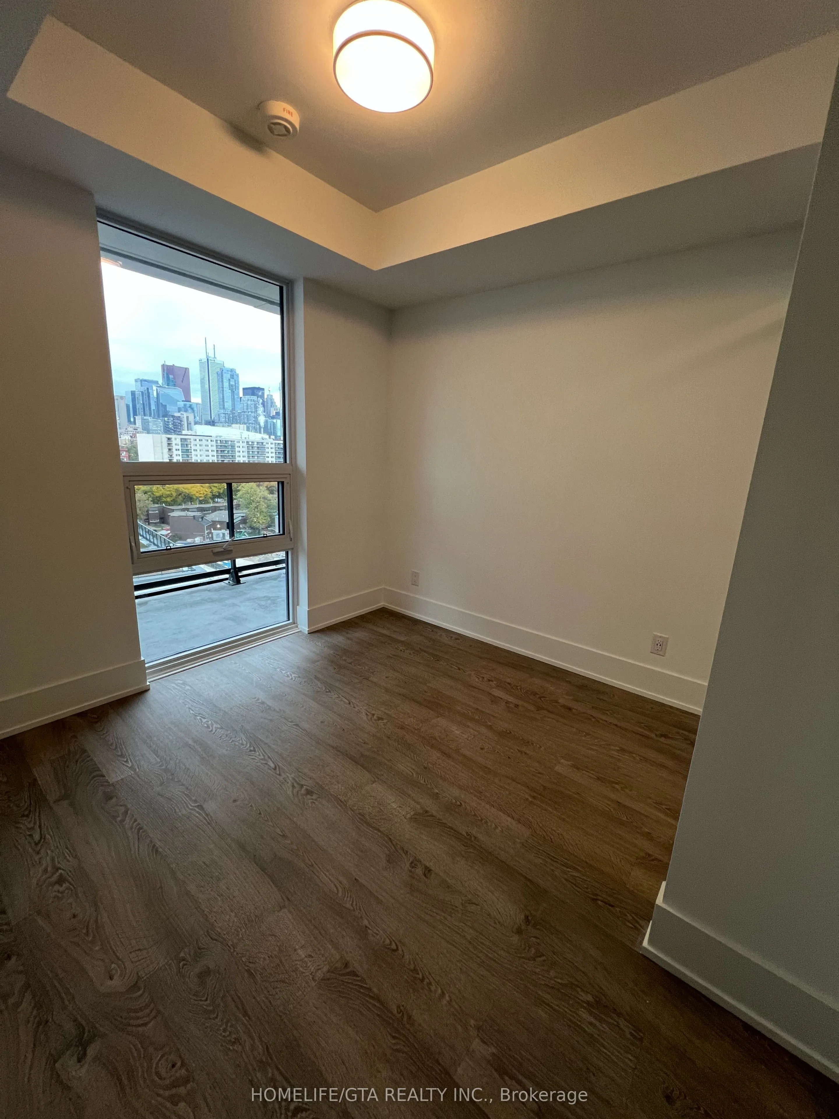 115 Denison Avenue, #902