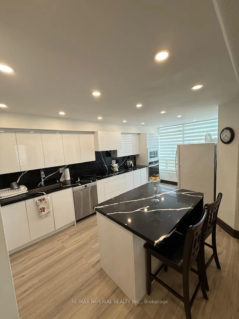 5785 Yonge Street, #PH503