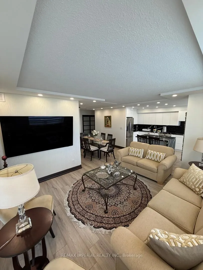 5785 Yonge Street, #PH503