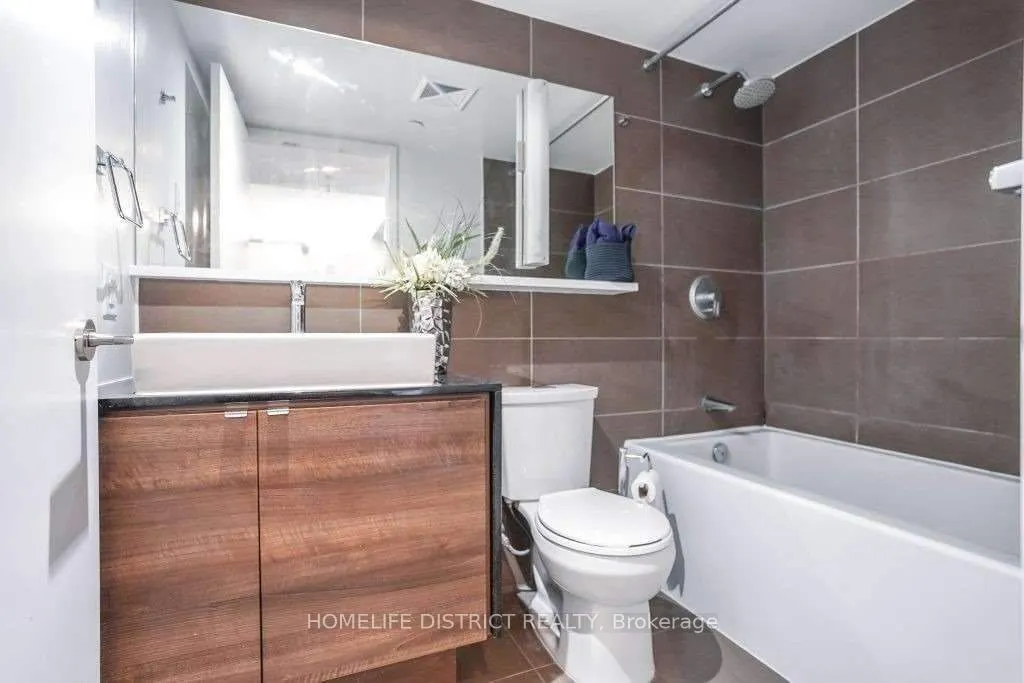 72 Esther Shiner Boulevard, #1810