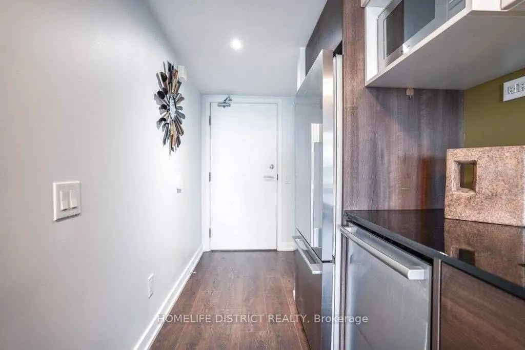 72 Esther Shiner Boulevard, #1810